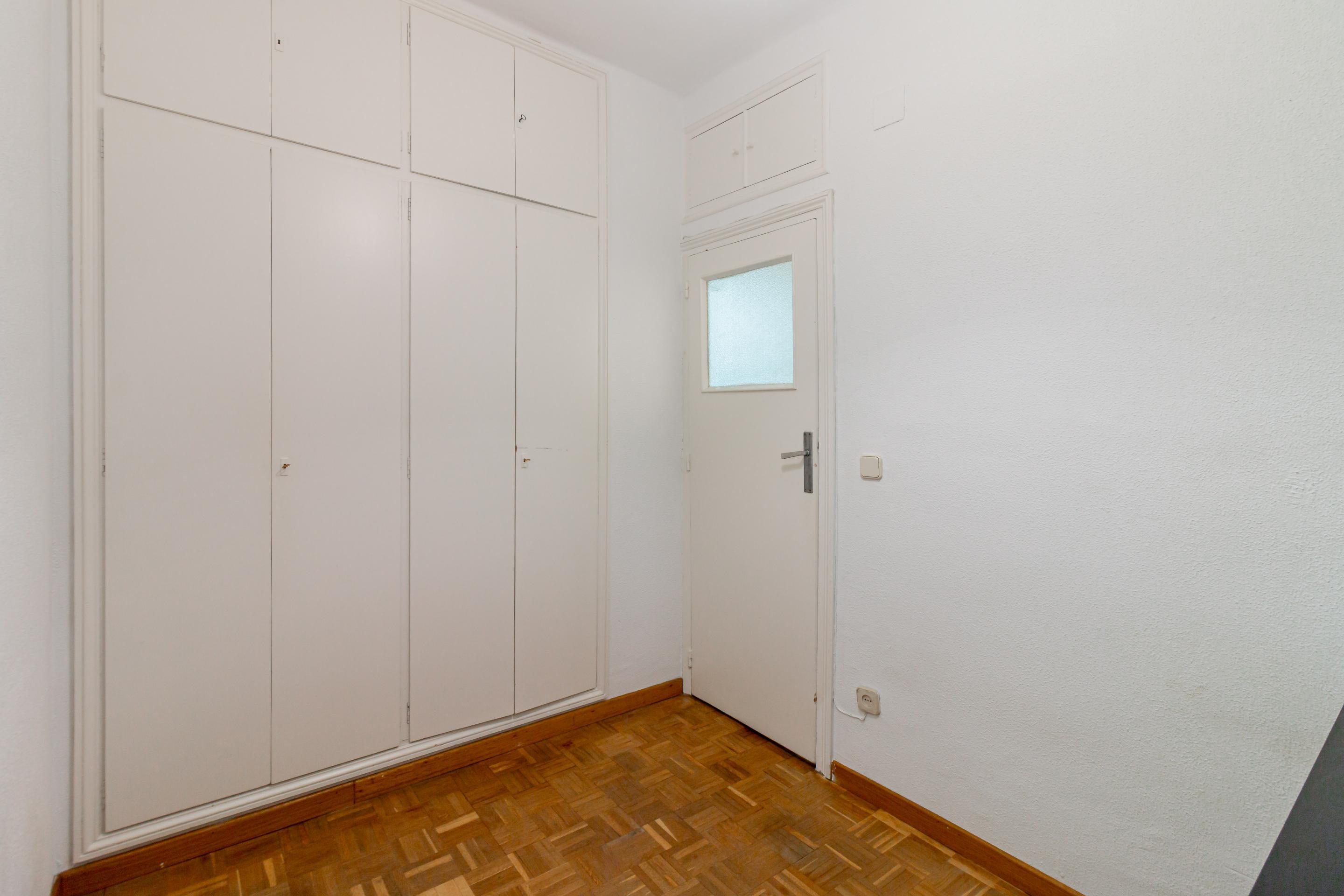 Piso en Alquiler de 2 dormitorios en calle Galileo