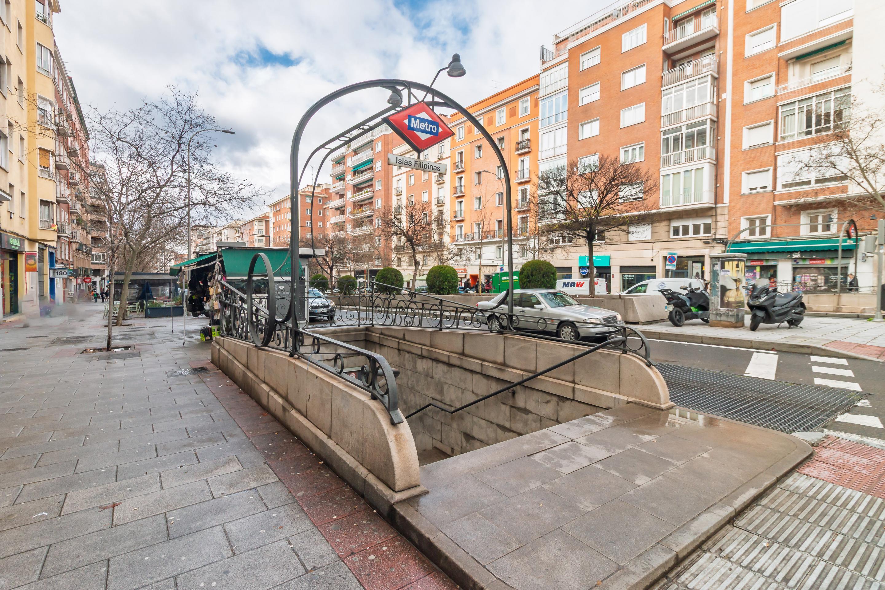 Piso en Alquiler de 2 dormitorios en calle Galileo