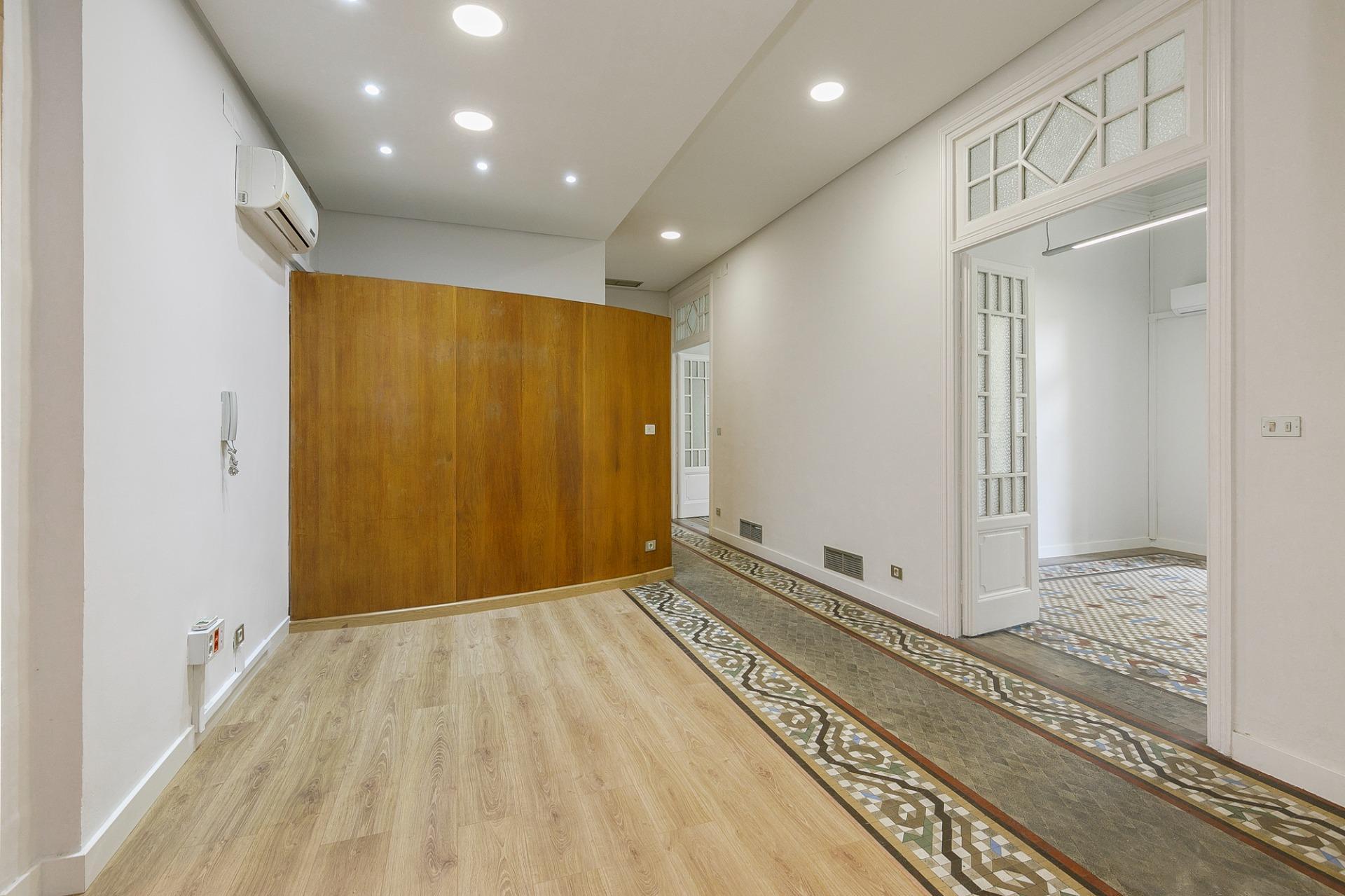 OFICINA VENTA EN GRAN VIA DE COLON