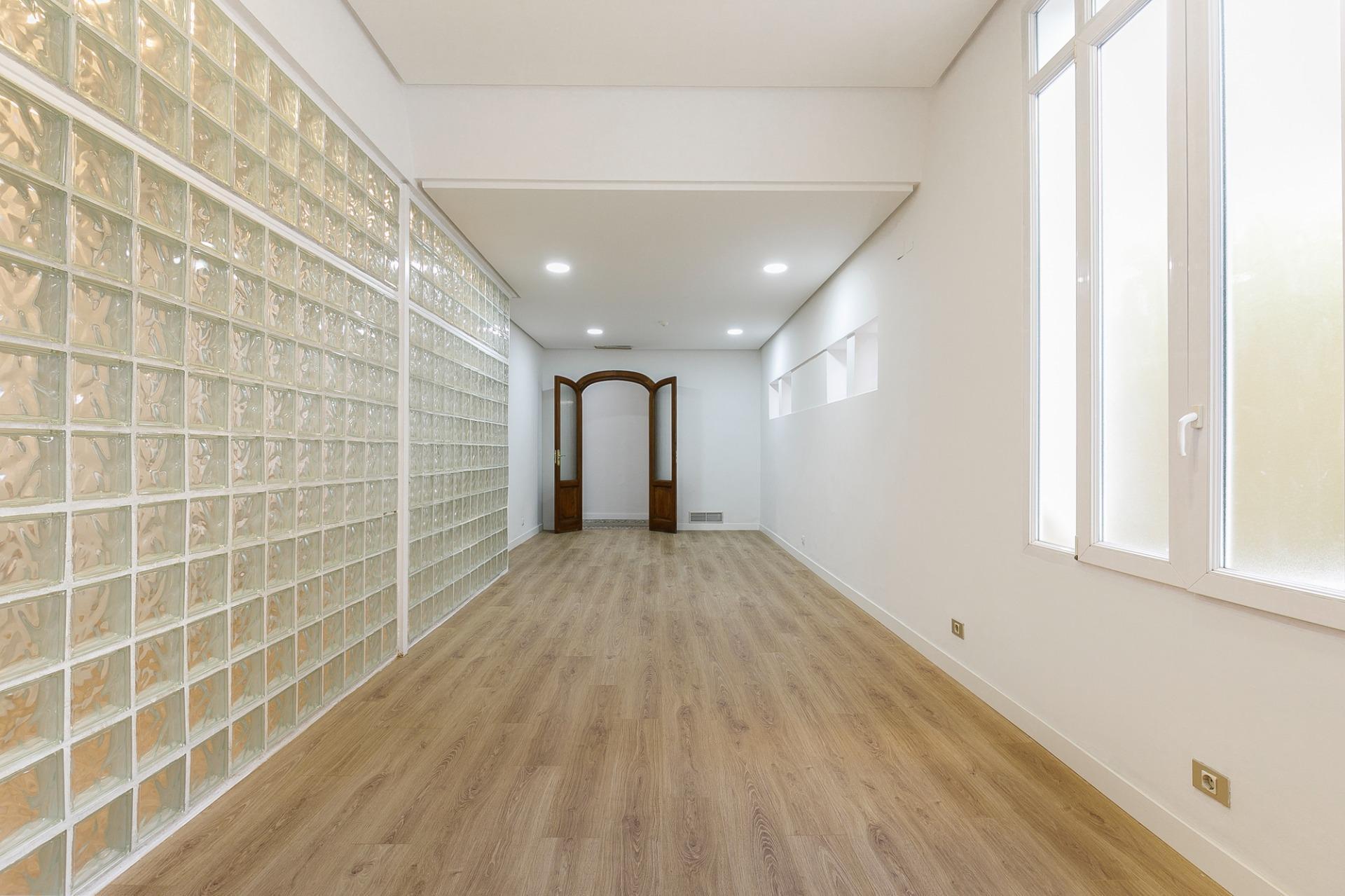 OFICINA VENTA EN GRAN VIA DE COLON