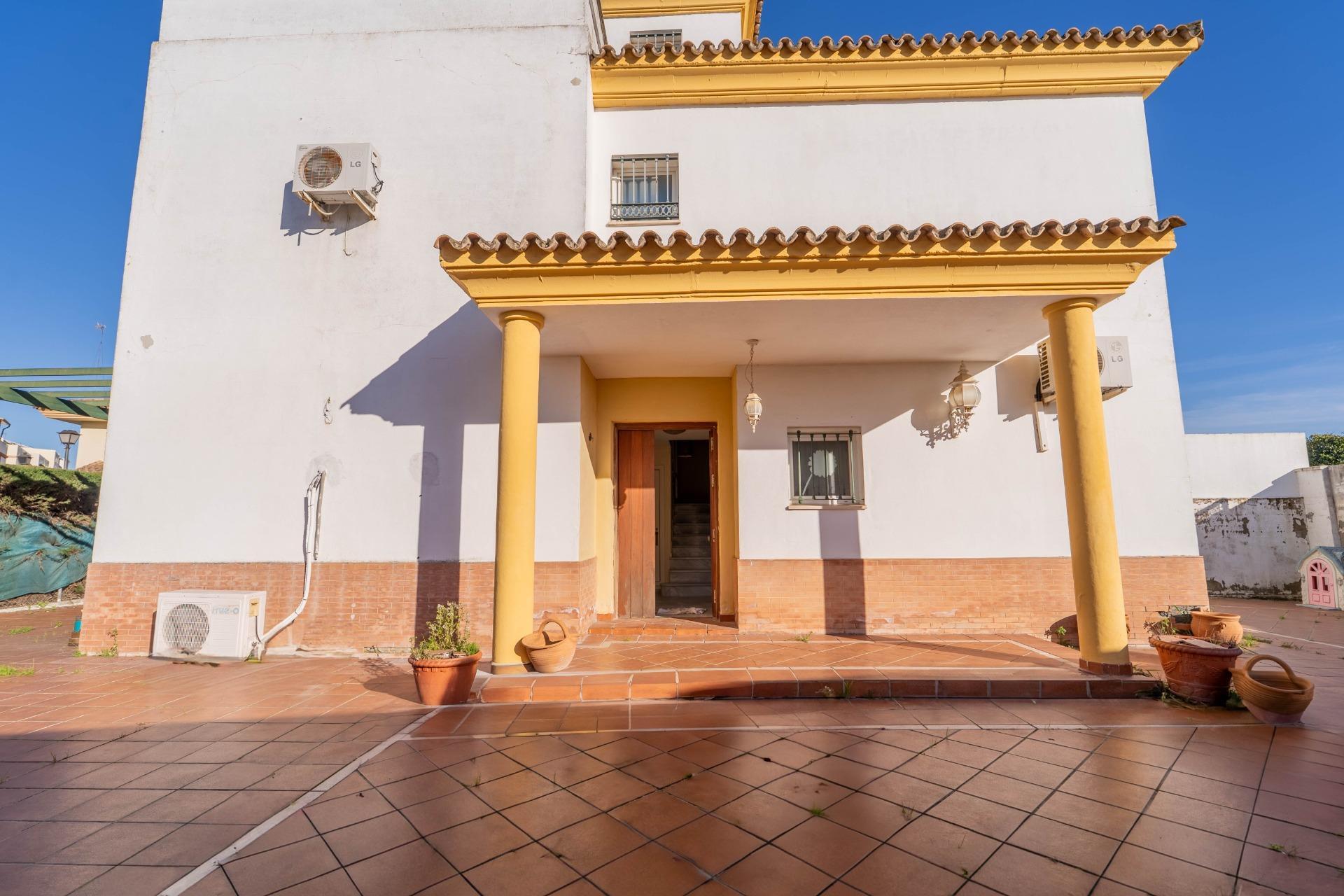 Oportunidad pareado en Avenida Torrejón