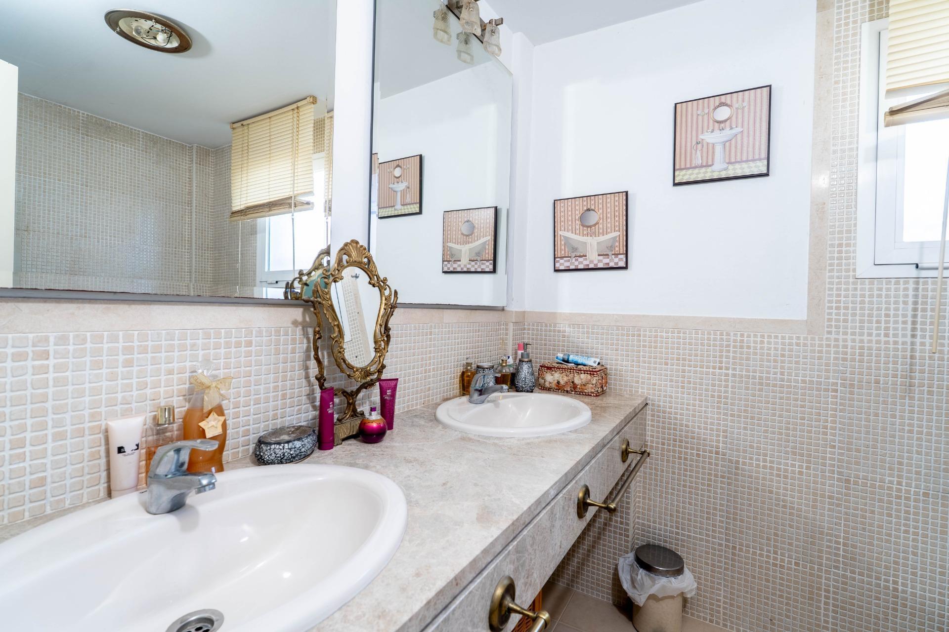 Oportunidad pareado en Avenida Torrejón