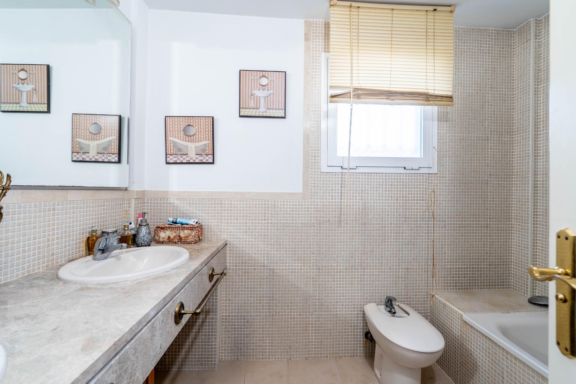 Oportunidad pareado en Avenida Torrejón