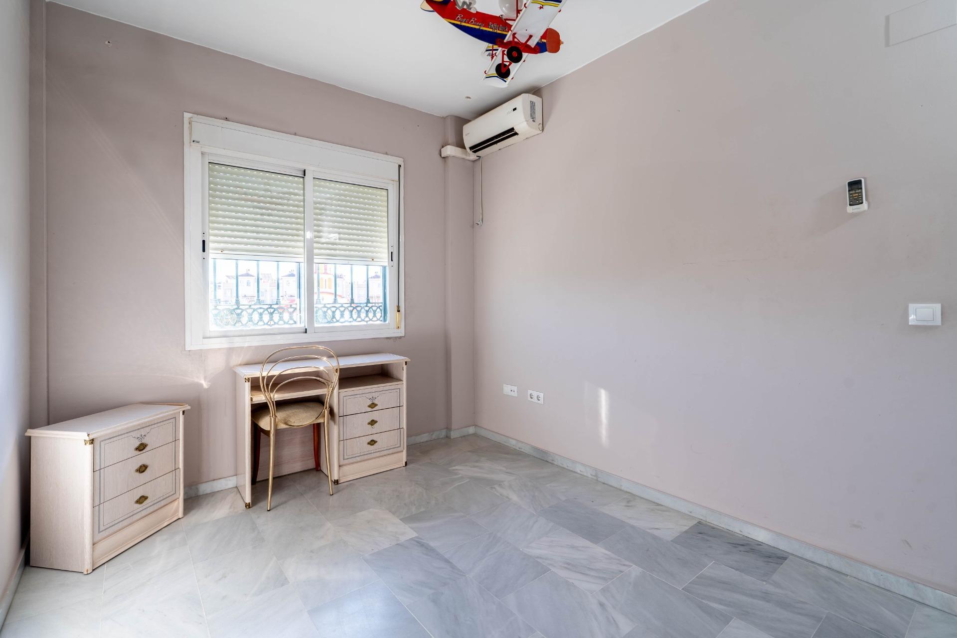 Oportunidad pareado en Avenida Torrejón