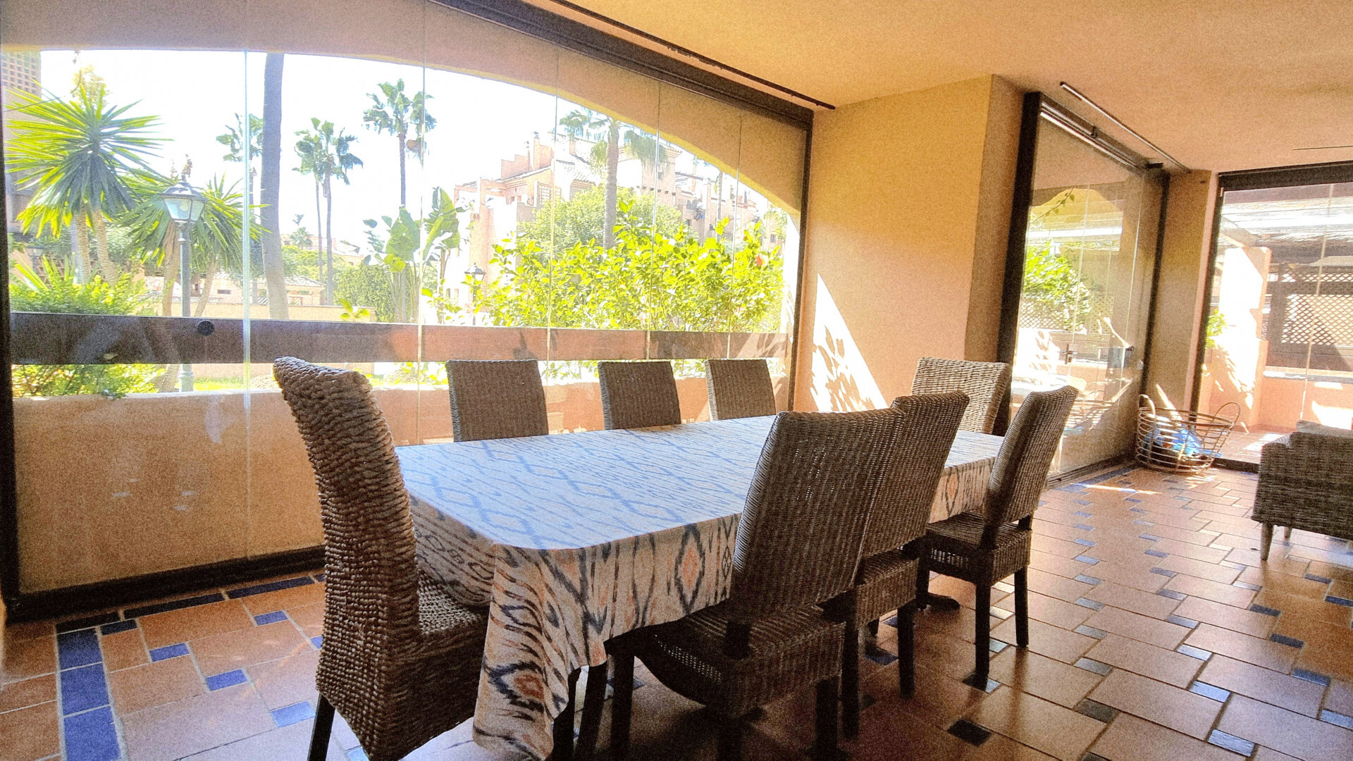 Alquiler de temporada en Urbanización Hacienda del Sol, Estepona.