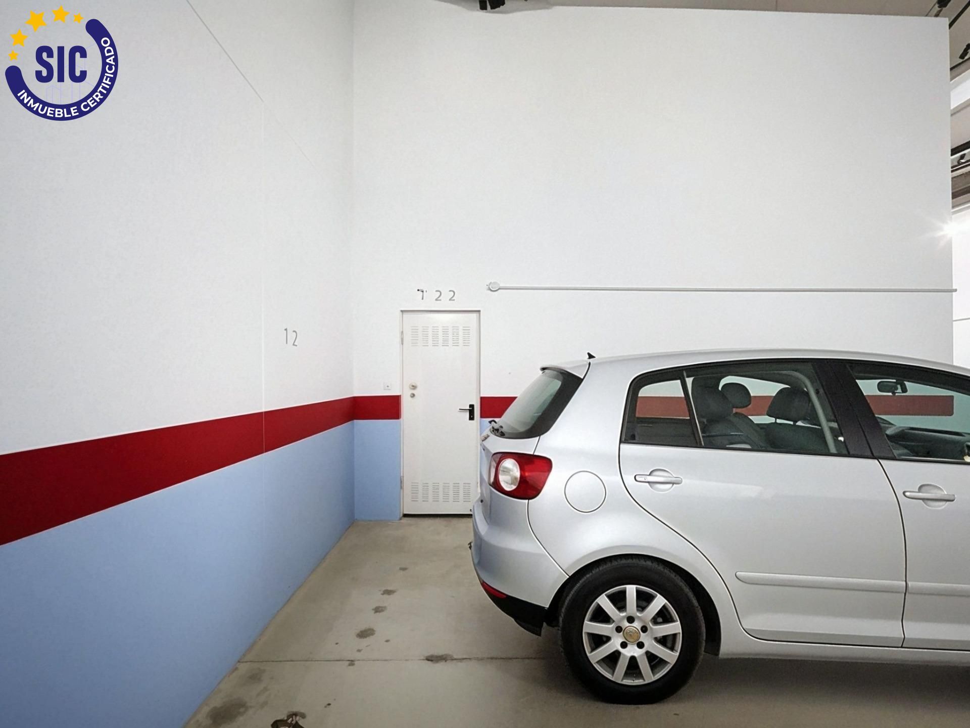 Tu Refugio Frente al Mar: Exclusividad y Vistas en Playa del Torres