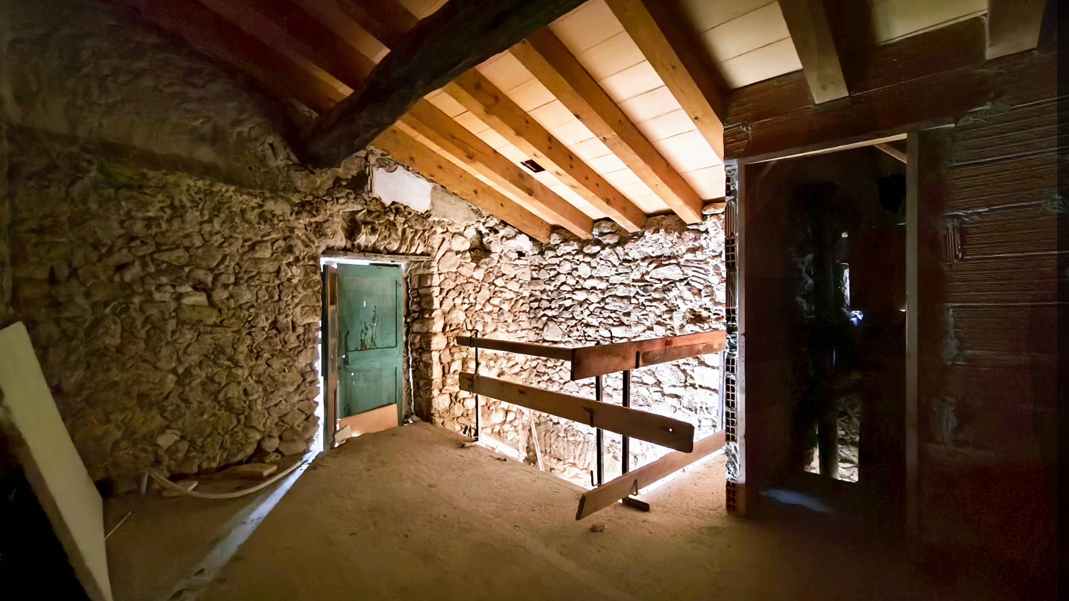 CASA PER REFORMAR A LA VAJOL