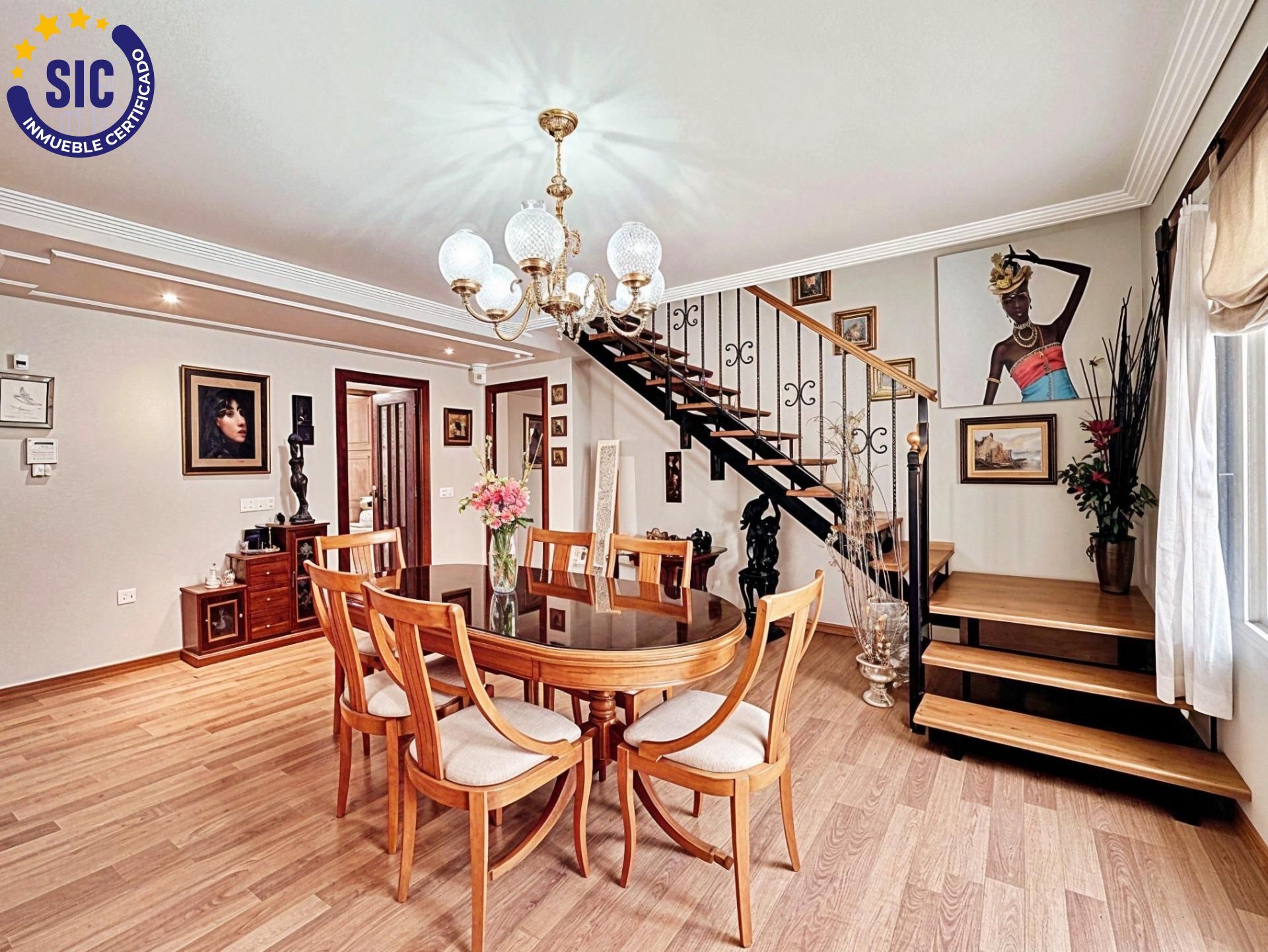 Gran dúplex de 180 m² junto a la playa y universidades ? Malvarrosa