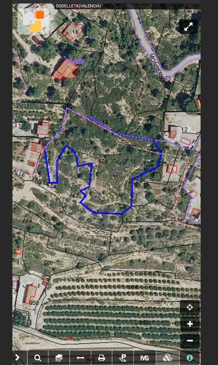 Venta de Terreno de 9.098 m² en Godelleta, Valencia