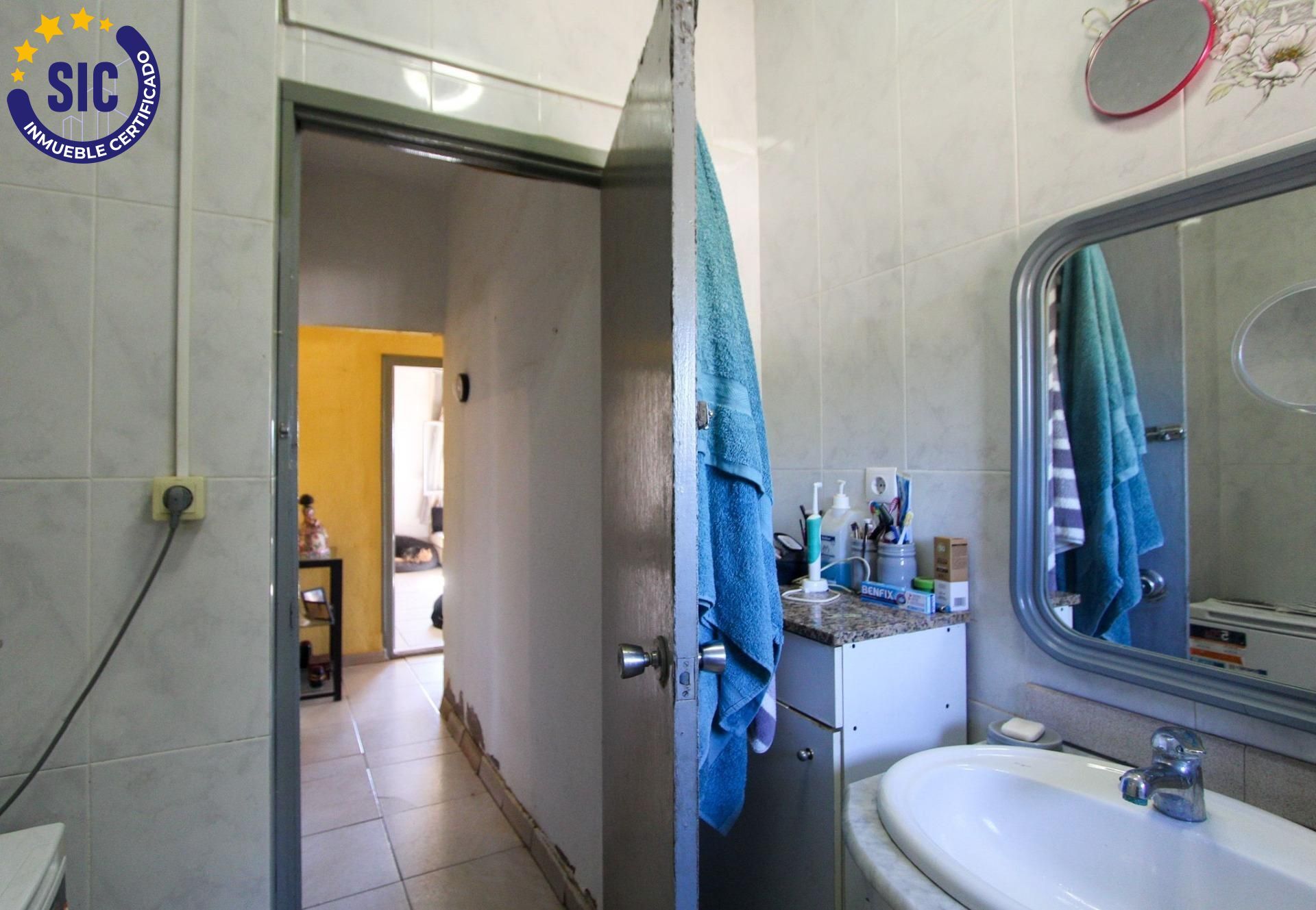 Se vende chalet urbano en Urbanización Chuliesa, Llíria.