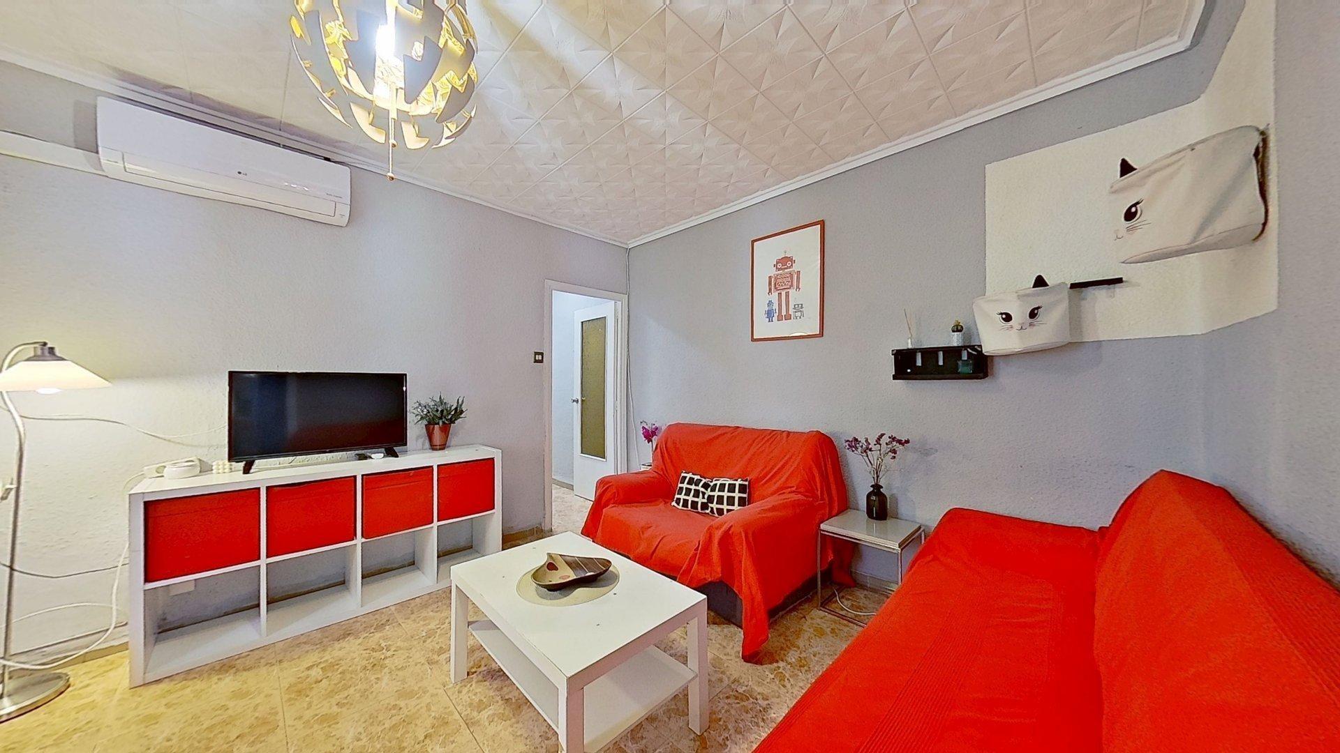 Se vende piso acogedor en Av. Cardenal Benlloch - Valencia.