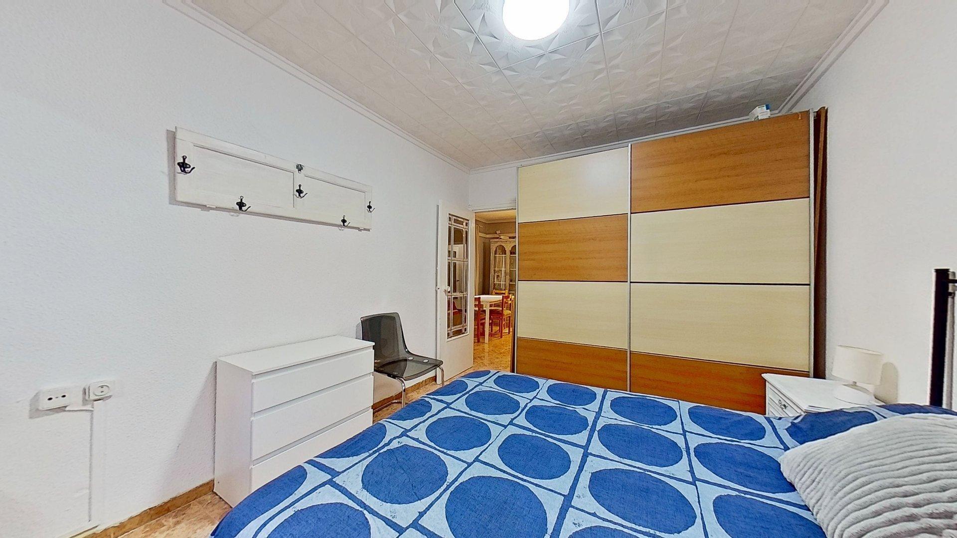 Se vende piso acogedor en Av. Cardenal Benlloch - Valencia.