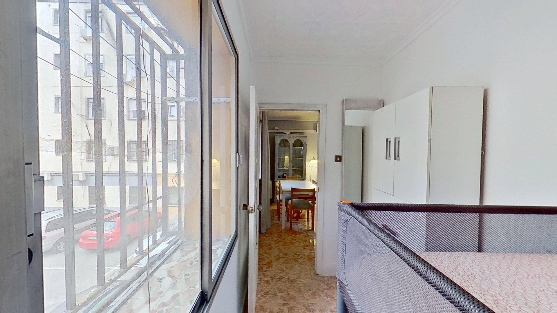 Se vende piso acogedor en Av. Cardenal Benlloch - Valencia.