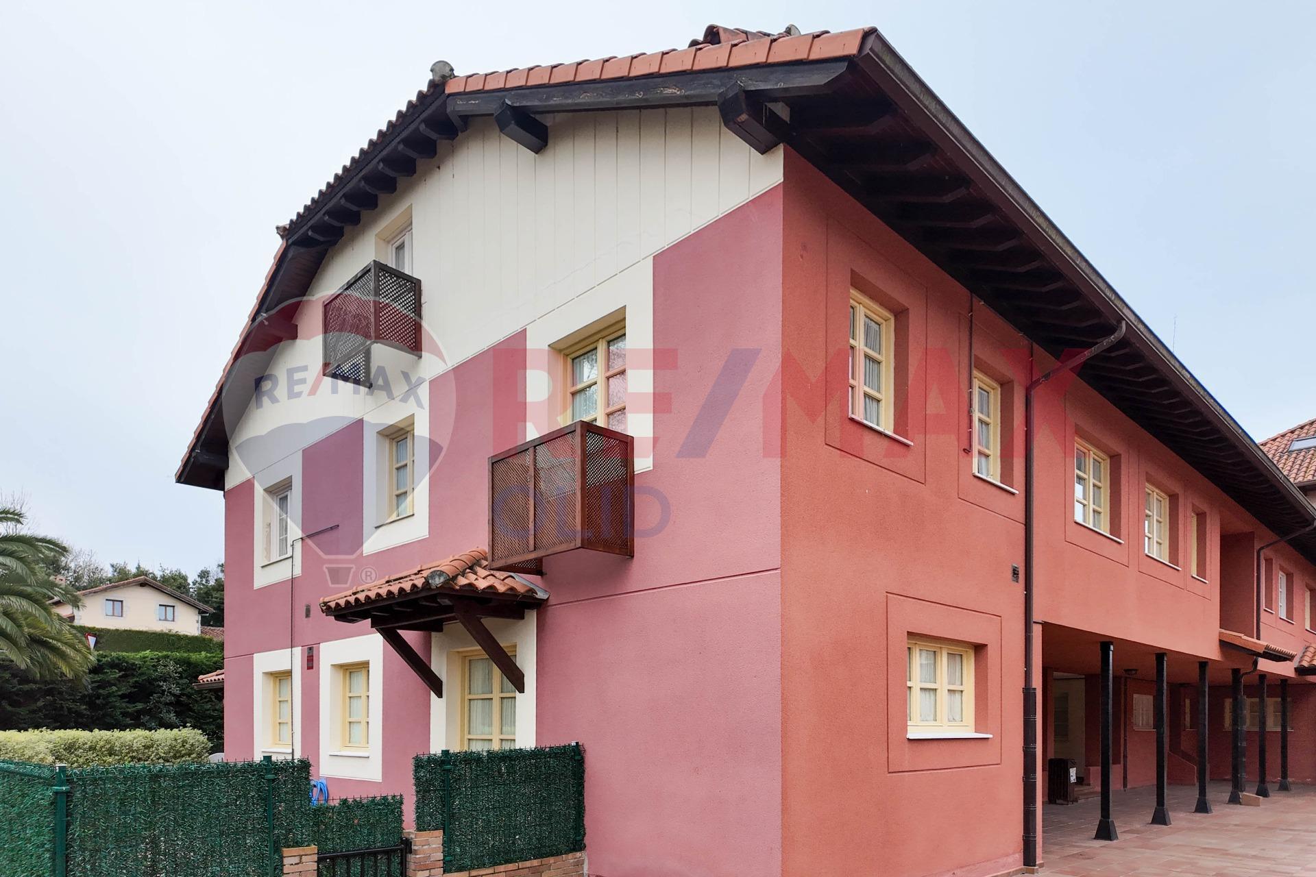 PISO CON GARAJE EN Pº DE ESTRADA EN COMILLAS