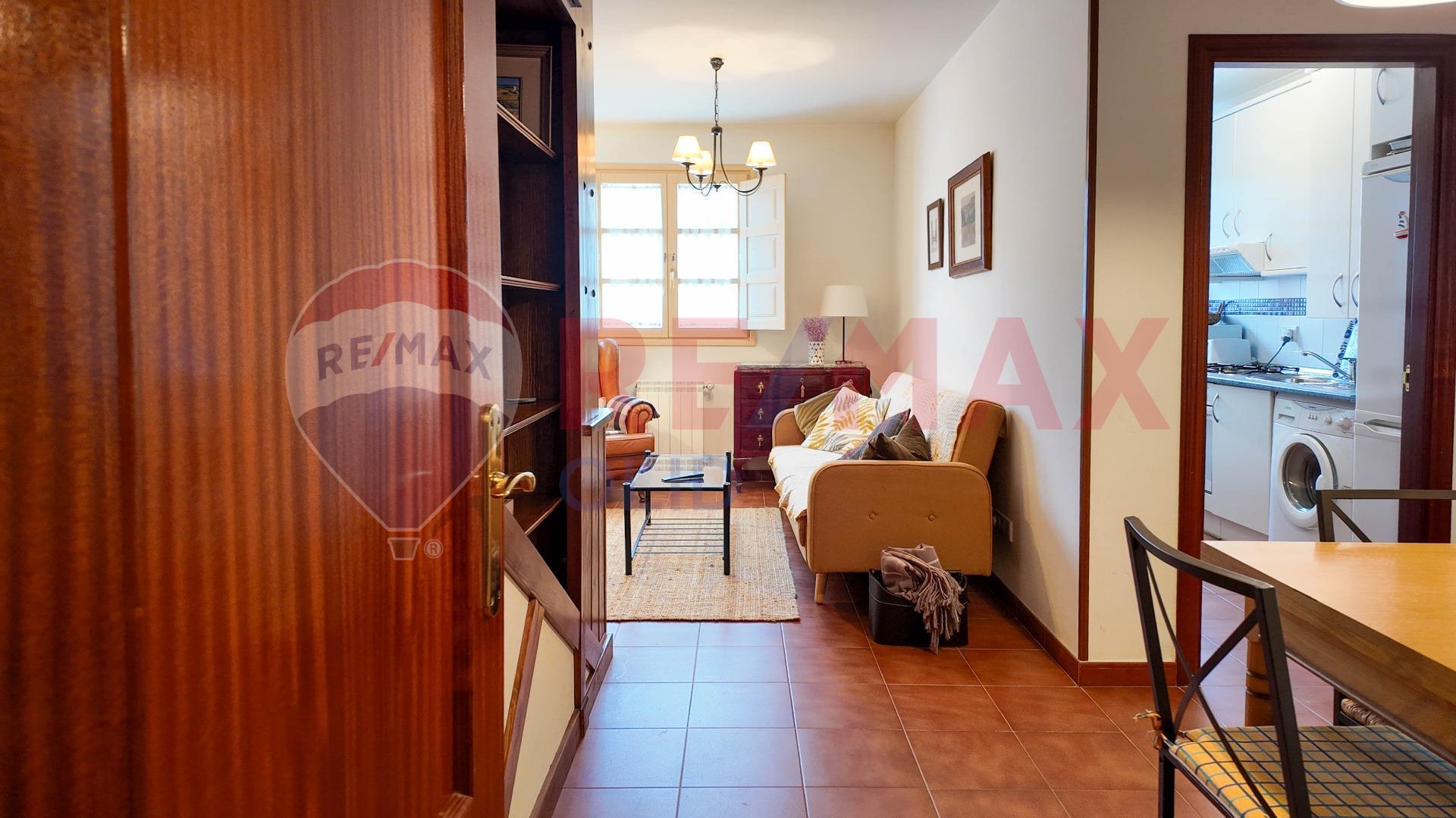 PISO CON GARAJE EN Pº DE ESTRADA EN COMILLAS