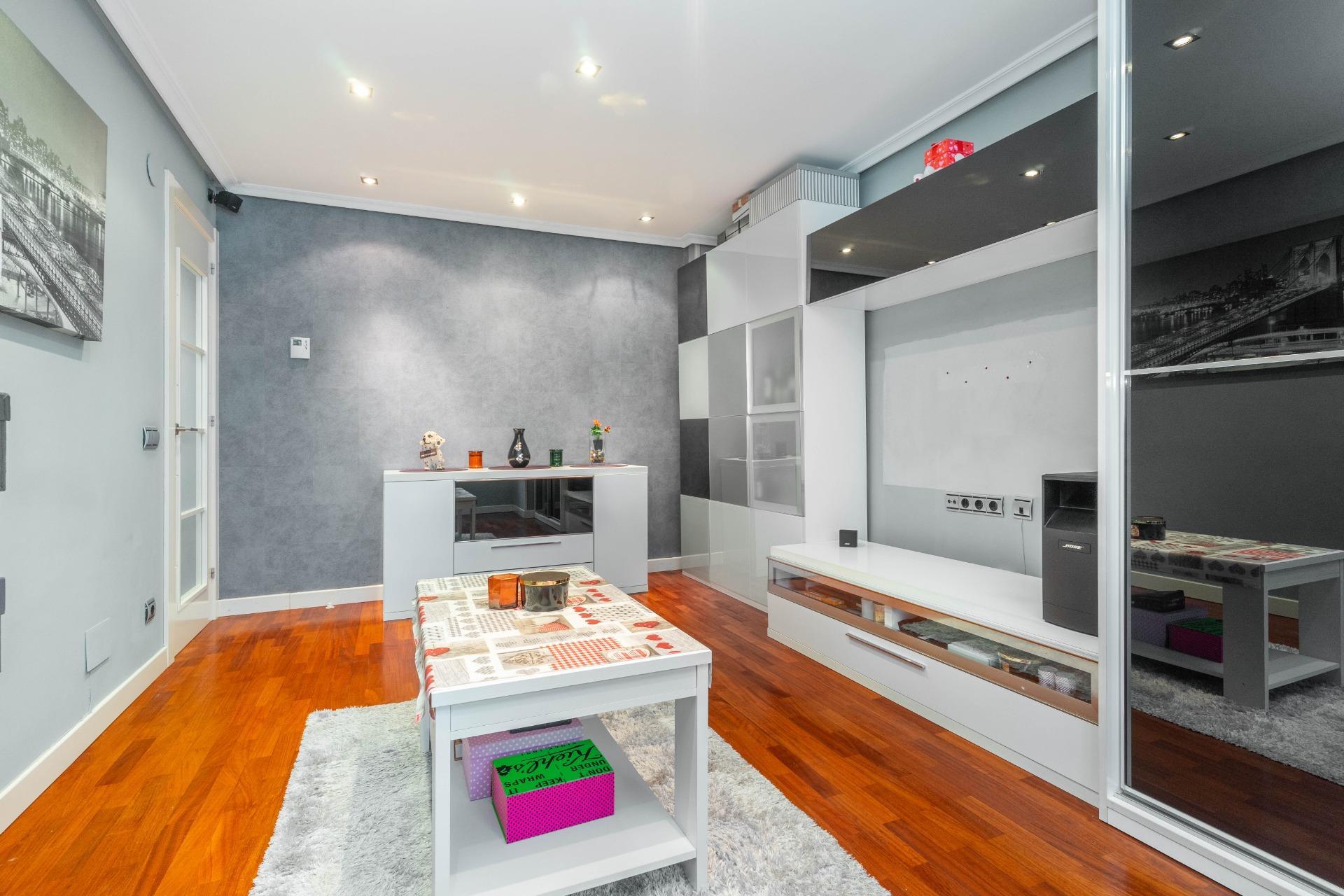 Pisos-Venta-Oviedo-2113713-Foto-2