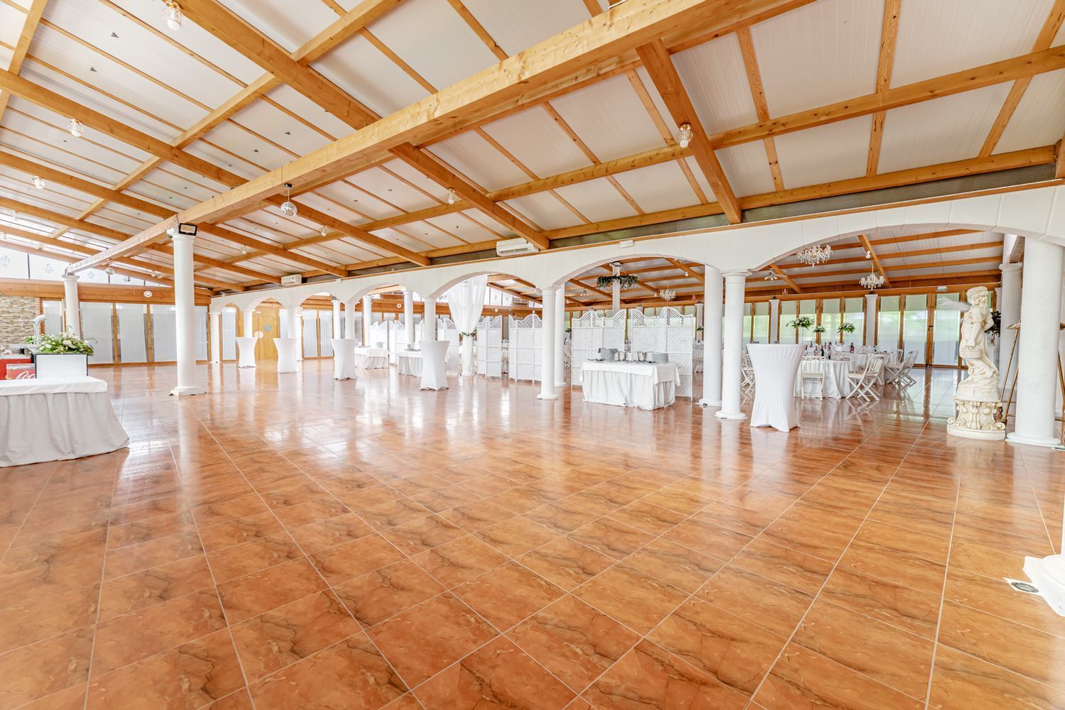 Edificios-Venta-Laguna de Duero-2114032-Foto-94