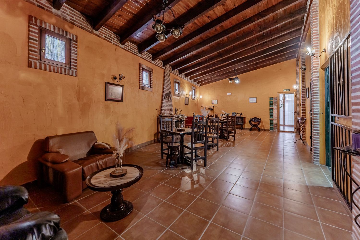 Edificios-Venta-Laguna de Duero-2114032-Foto-106