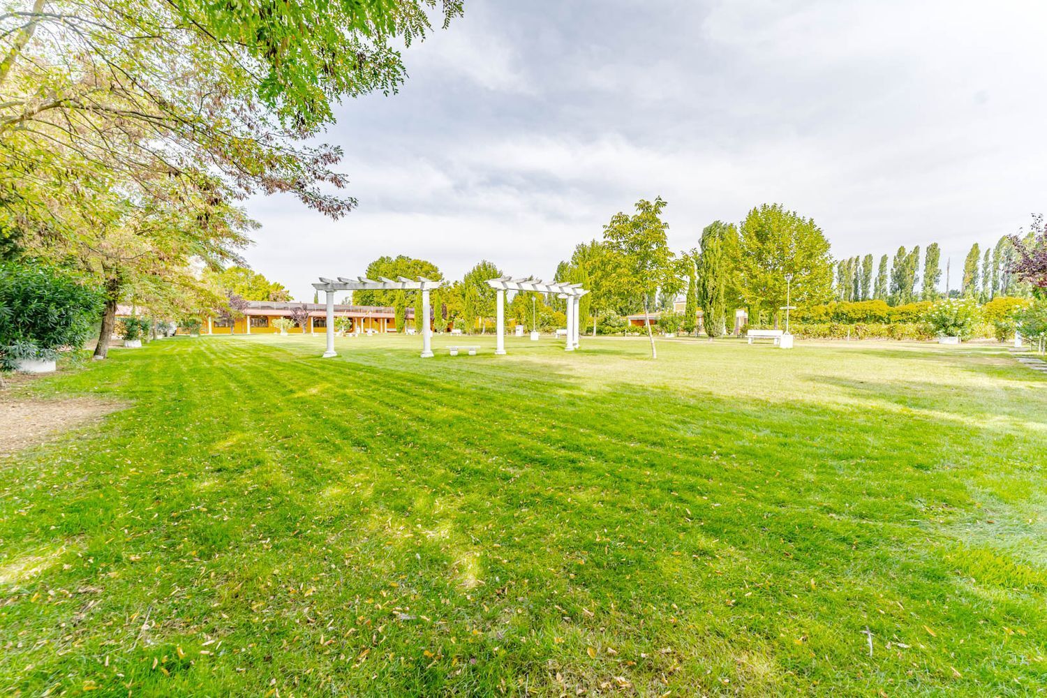 Edificios-Venta-Laguna de Duero-2114032-Foto-129