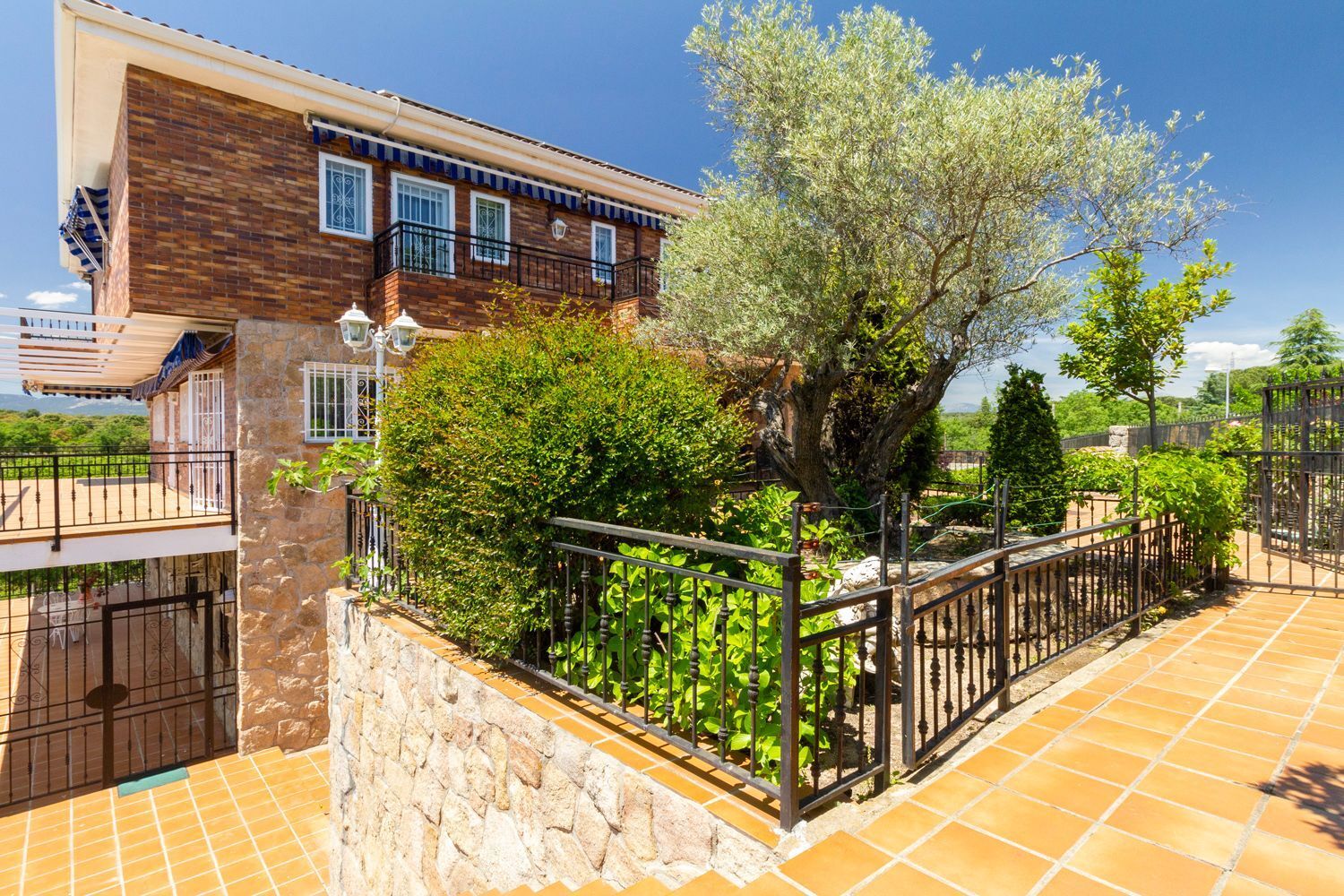 Propiedad en venta en Madrid, Colmenarejo