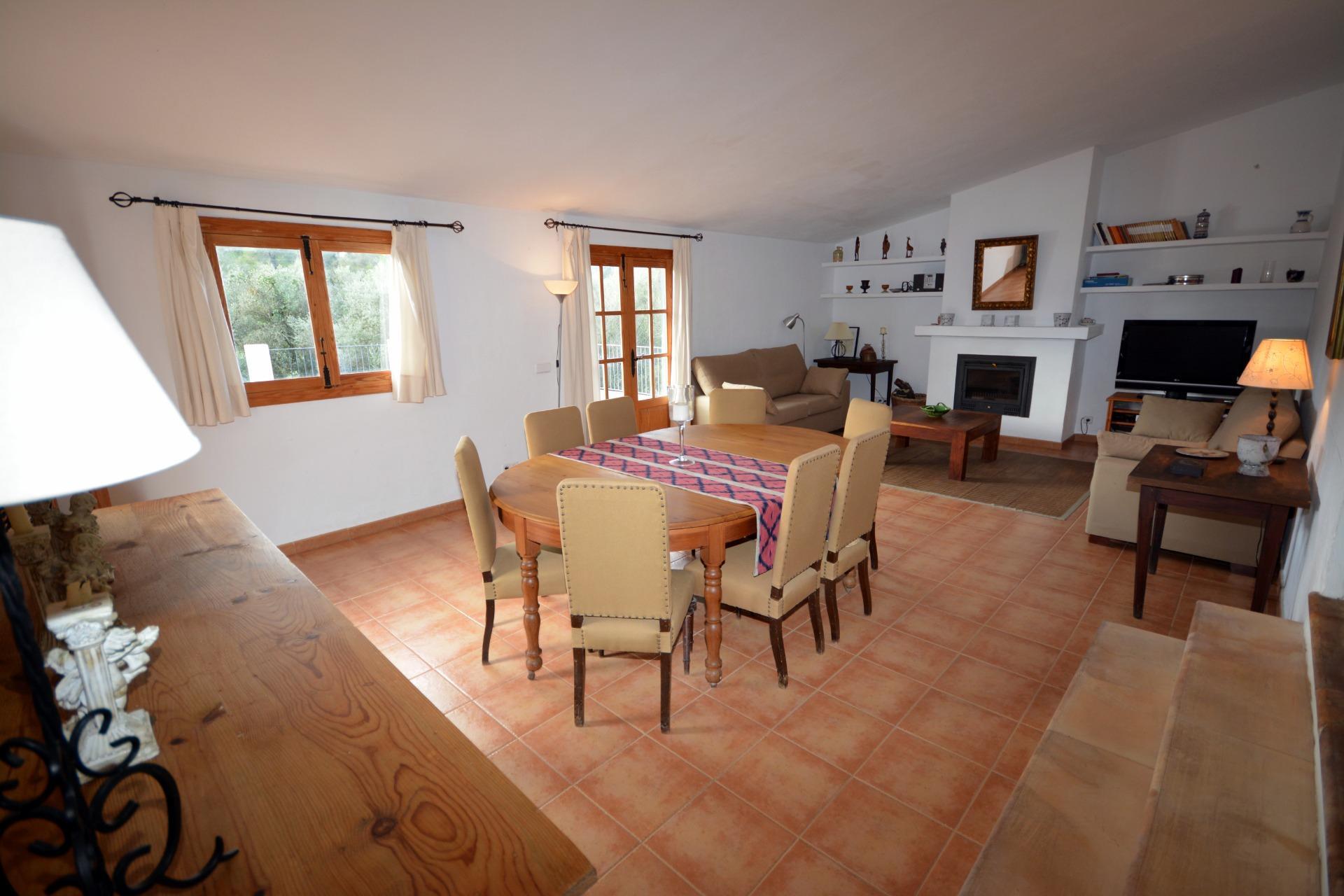 ENCANTADORA FINCA RÚSTICA EN CASA BLANCA