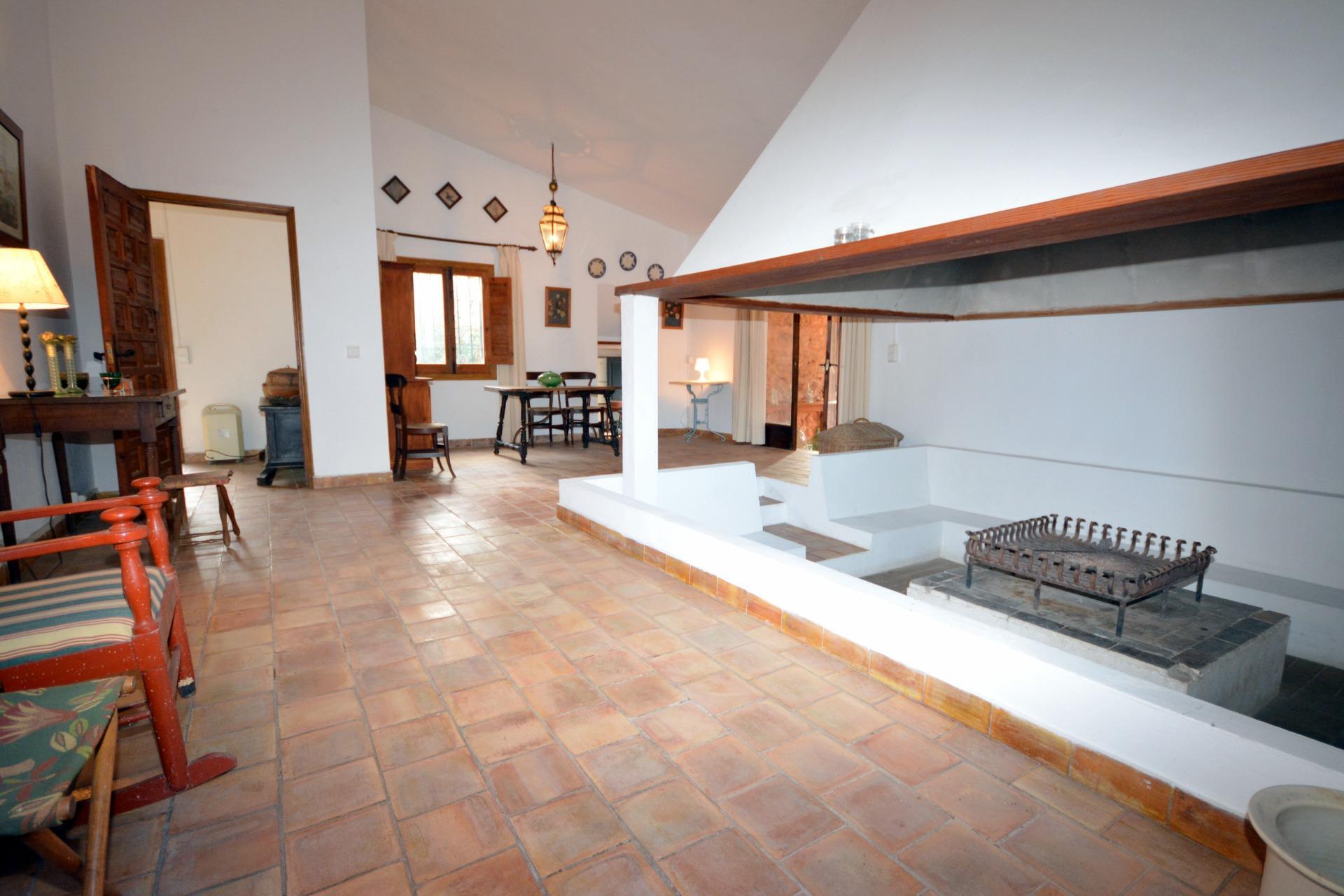 ENCANTADORA FINCA RÚSTICA EN CASA BLANCA