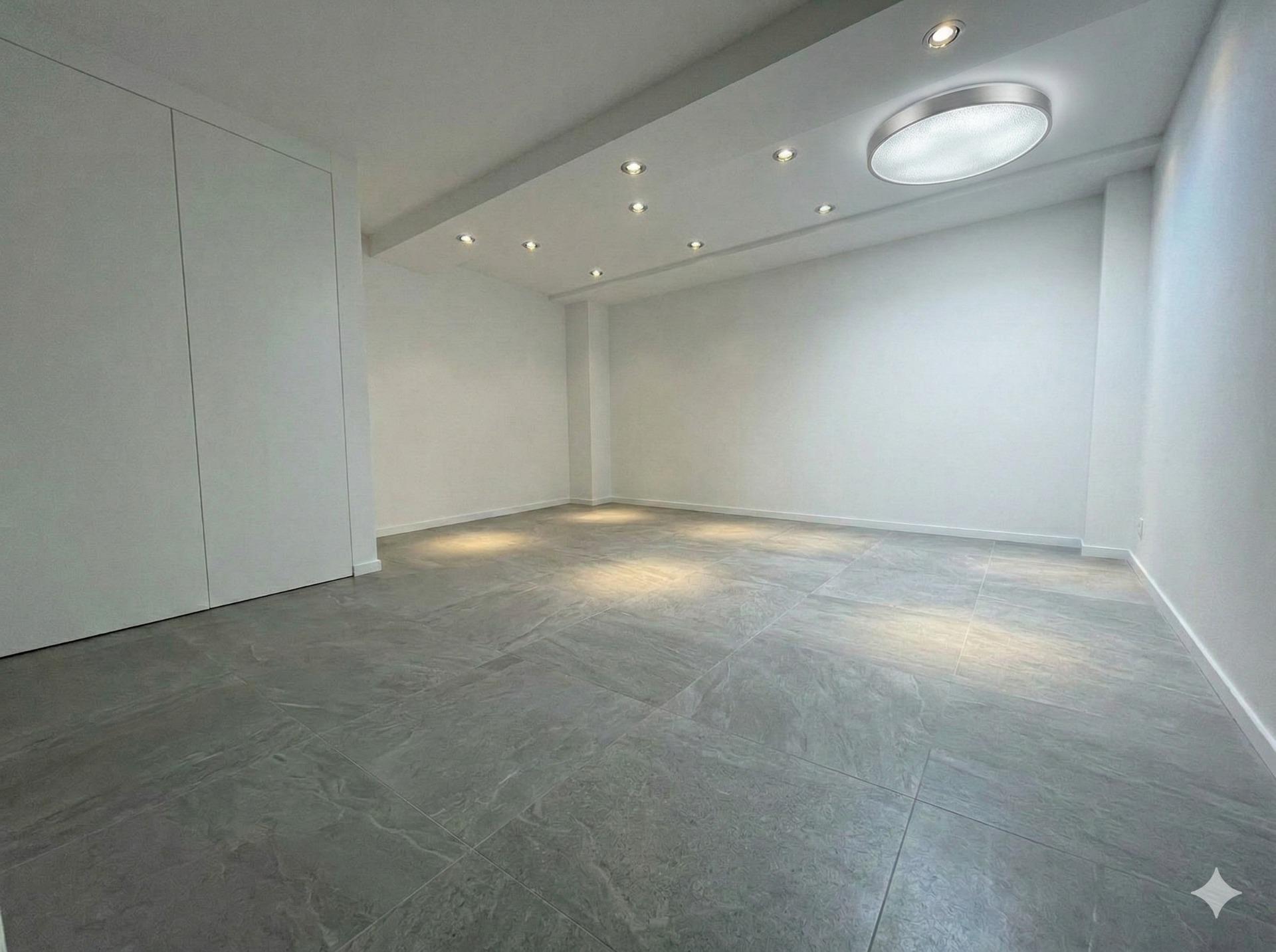 LOCAL VIVIENDA HACIENDO ESQUINA DE 101 M2 ESPECIAL INVERSIONISTAS ZONA COMERCIAL DE DOS HERMANAS SUR