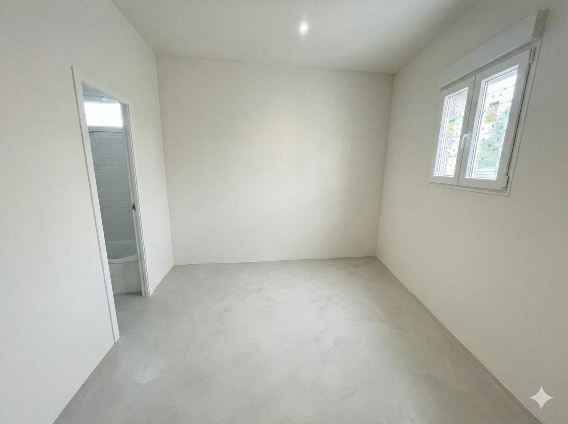 LOCAL VIVIENDA HACIENDO ESQUINA DE 101 M2 ESPECIAL INVERSIONISTAS ZONA COMERCIAL DE DOS HERMANAS SUR