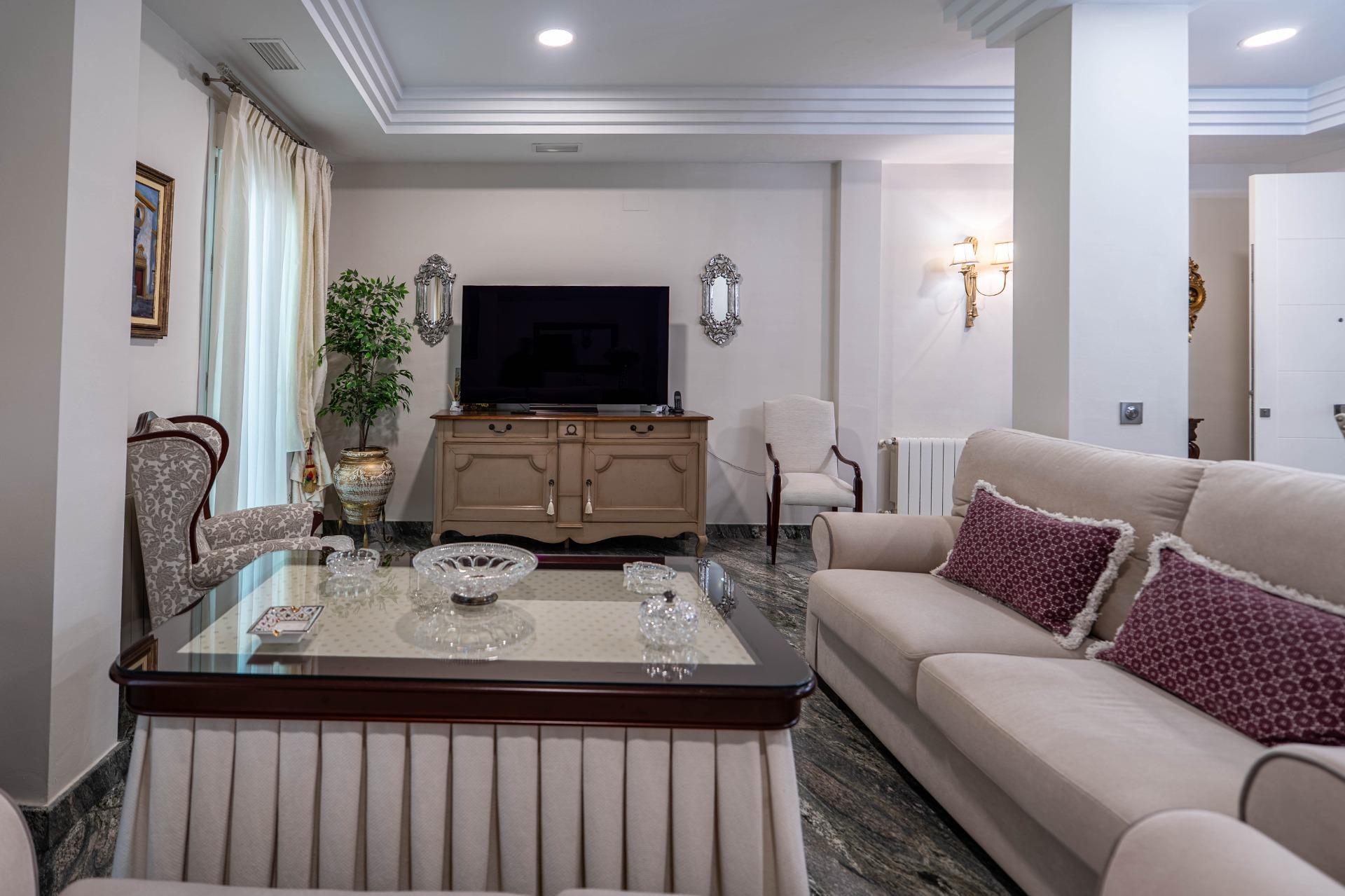 Exclusivo Ático Dúplex con Terraza y Piscina Privada en la mejor zona de triana.