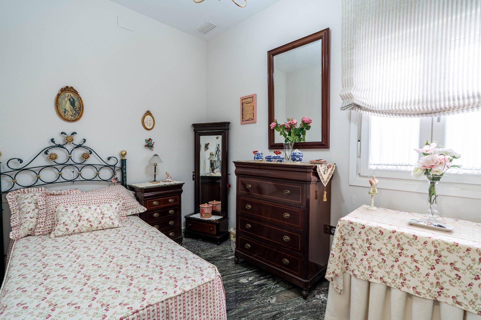 Exclusivo Ático Dúplex con Terraza y Piscina Privada en la mejor zona de triana.