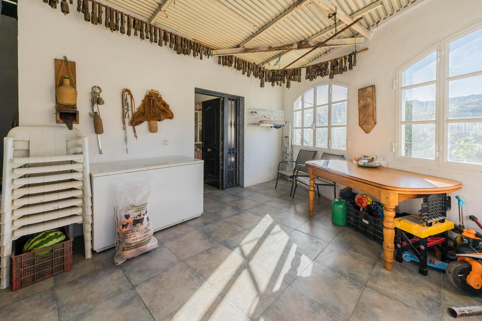 Encantadora Casa con Terreno en Tolox, Costa del Sol