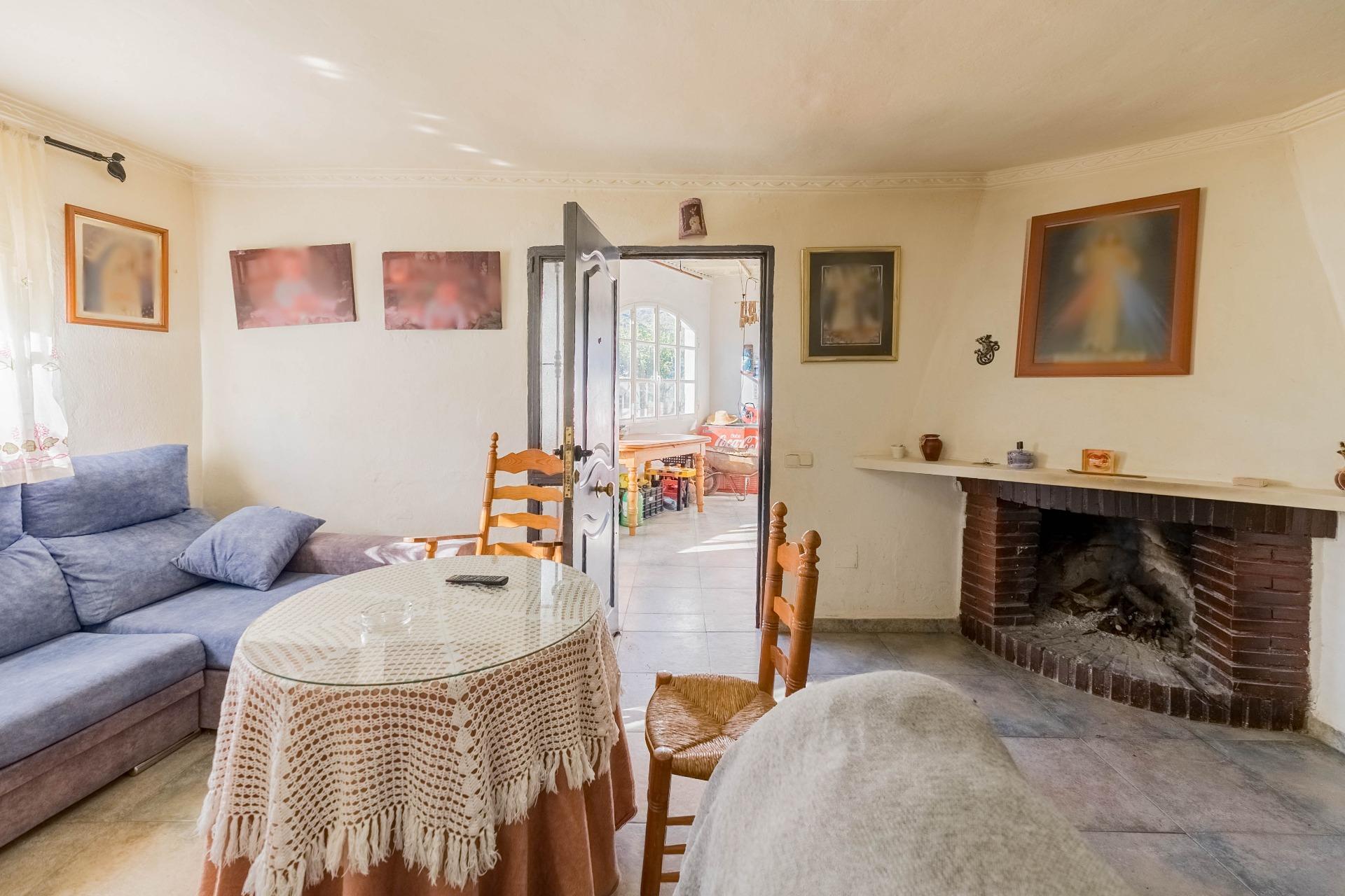 Encantadora Casa con Terreno en Tolox, Costa del Sol