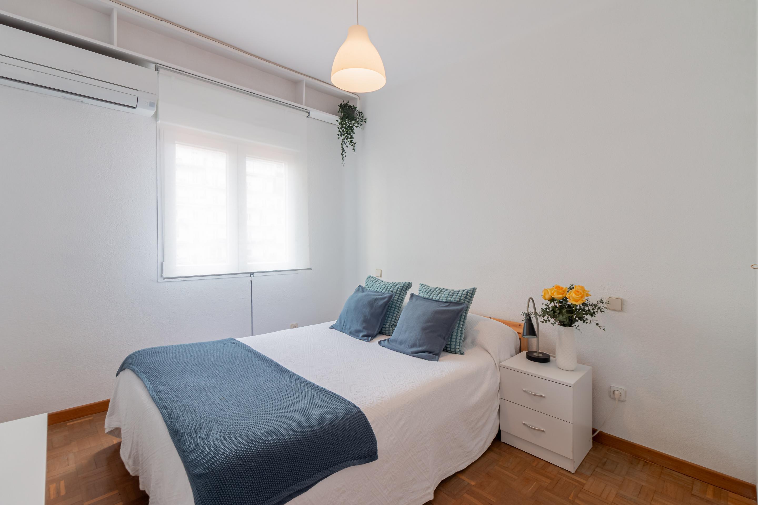 Piso en Alquiler de 2 dormitorios en calle Galileo