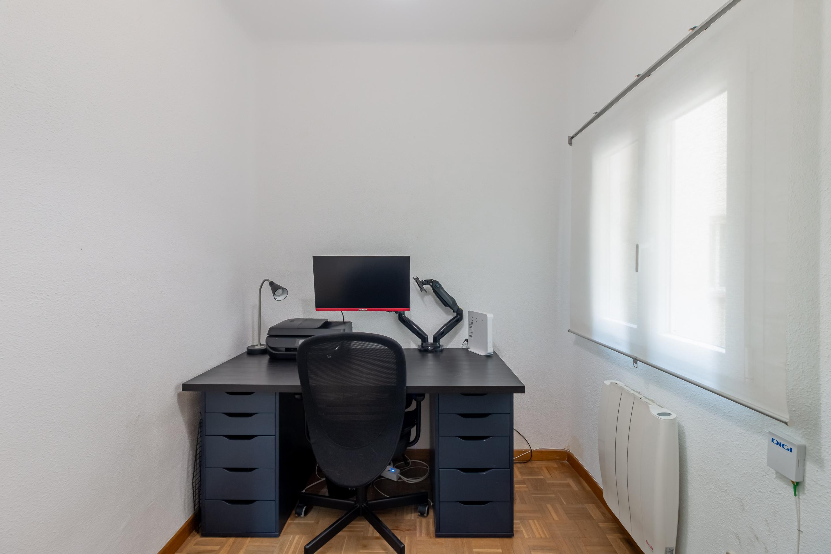 Piso en Alquiler de 2 dormitorios en calle Galileo