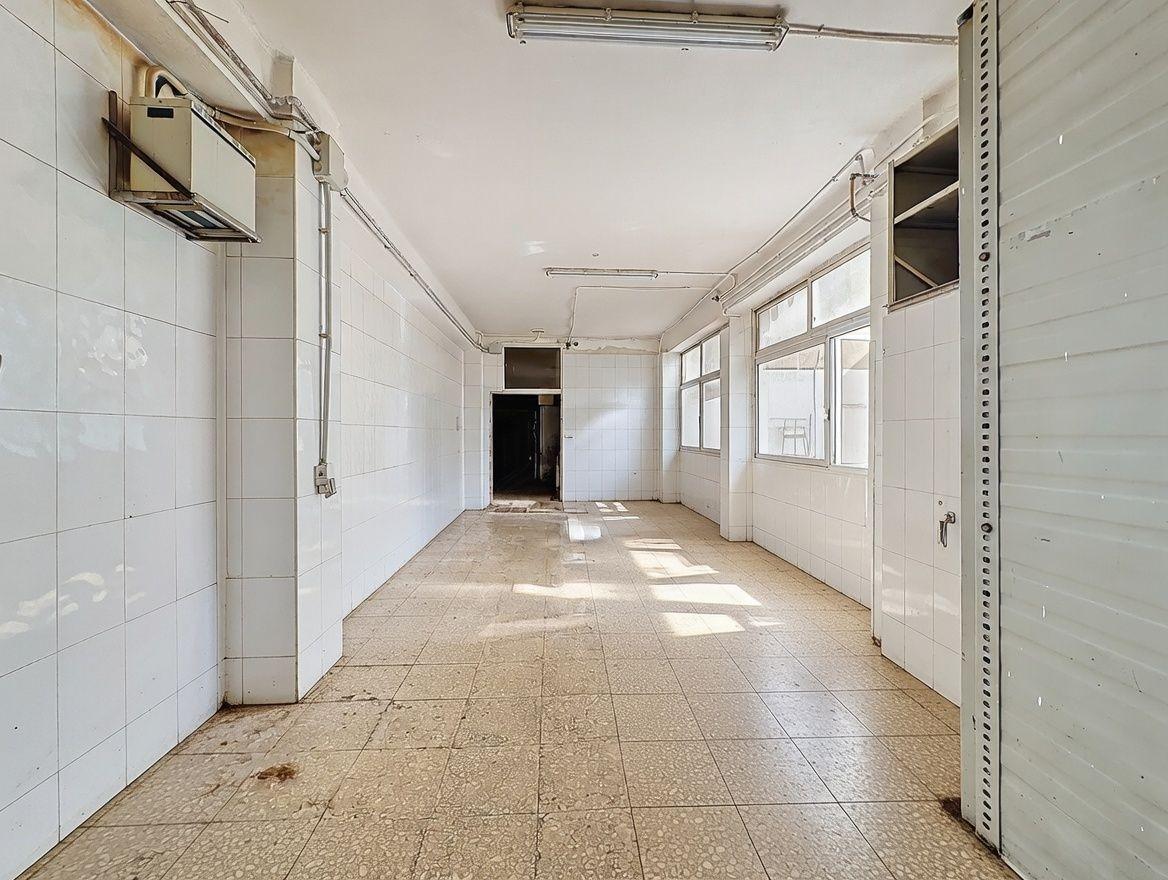 Oportunidad estratégica: local comercial de alto impacto en Valencia ? Zona La Saïdia