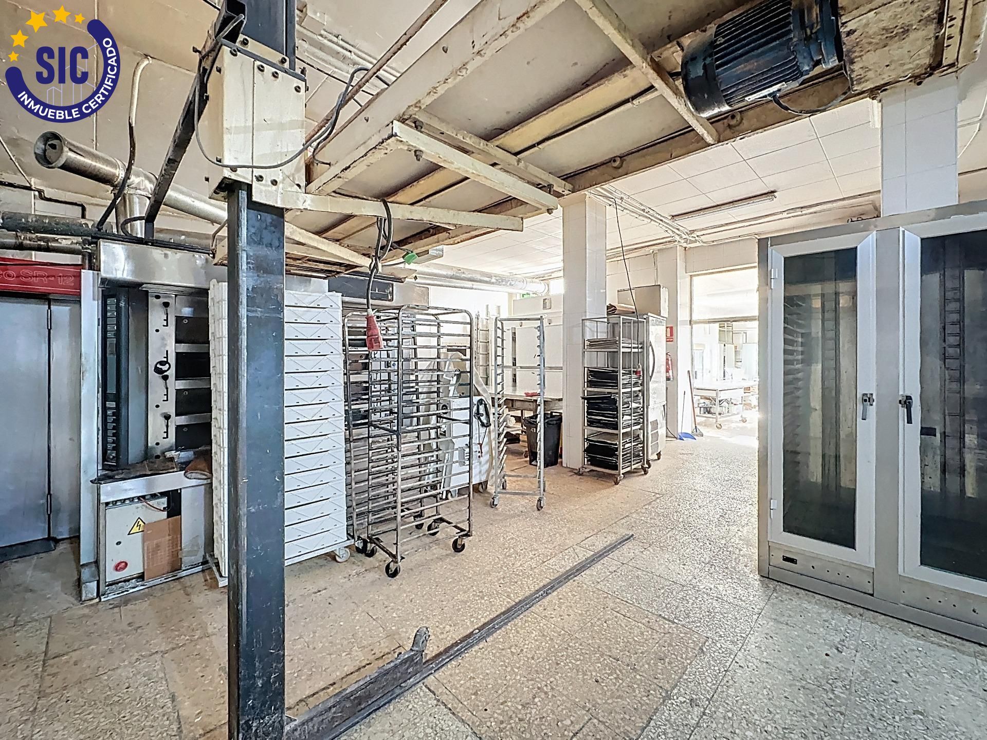 Oportunidad estratégica: local comercial de alto impacto en Valencia ? Zona La Saïdia