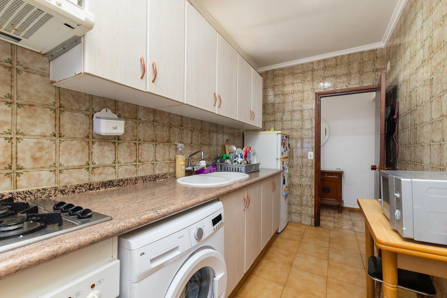 VENTA PISO EN MACASTRE, 2 HABITACIONES, CENTRICO Y AL MEJOR PRECIO