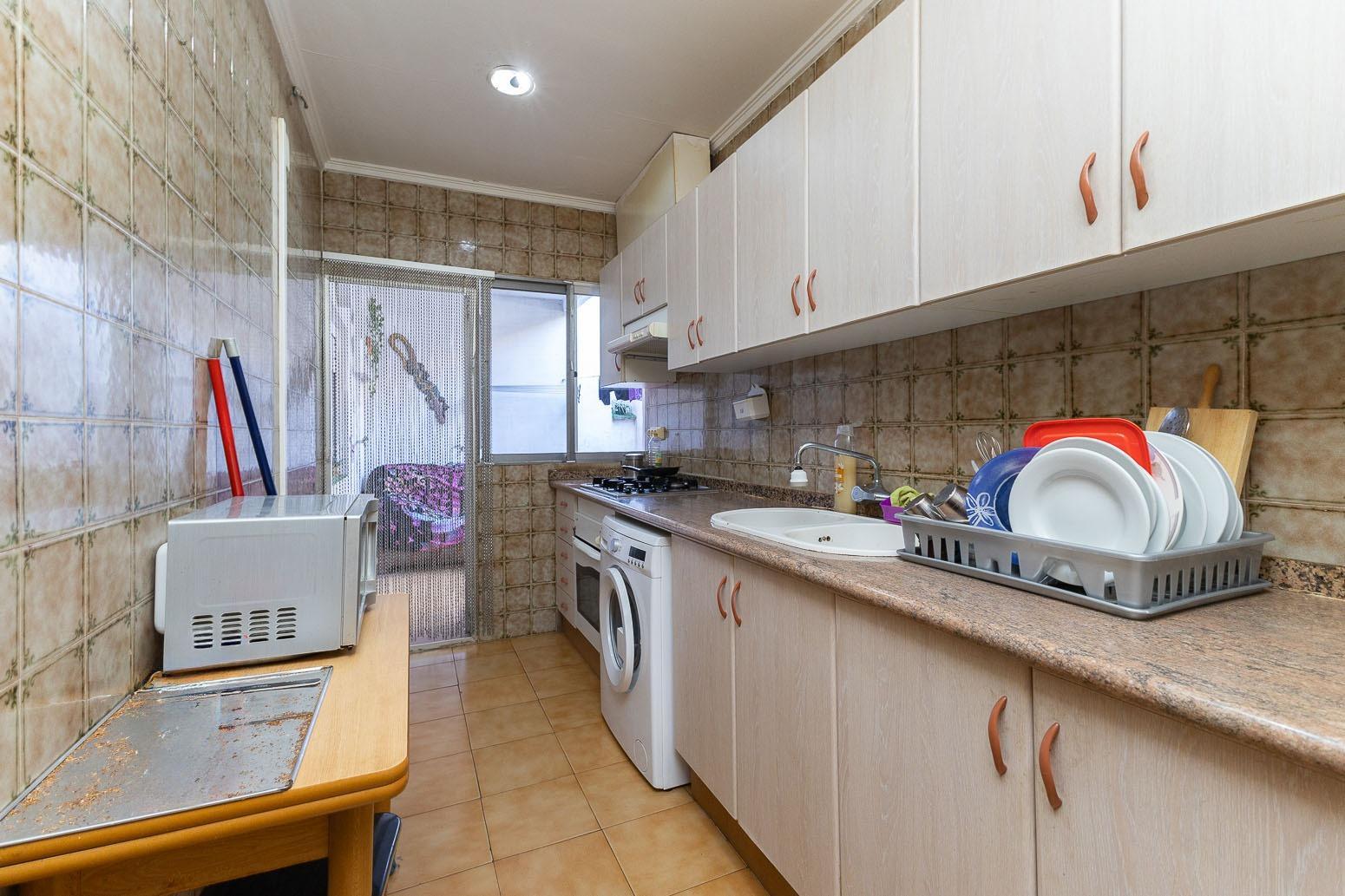 VENTA PISO EN MACASTRE, 2 HABITACIONES, CENTRICO Y AL MEJOR PRECIO