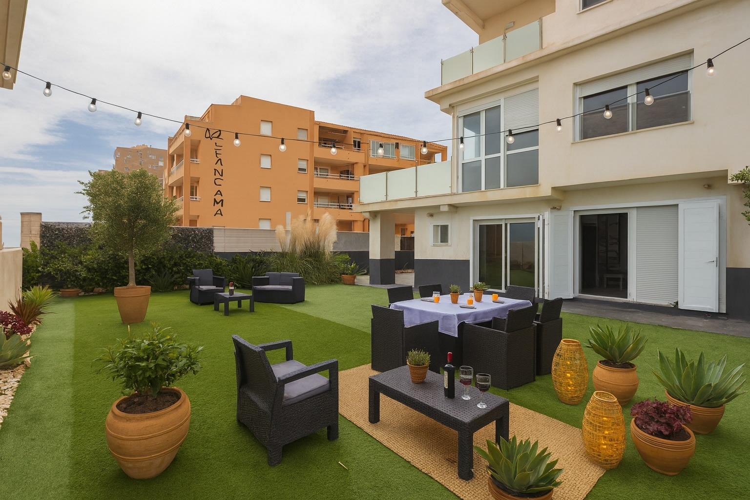 Chalet Independiente en Primera Línea de Playa: Tu refugio en Mareny de Barraquetes, Sueca, Valencia