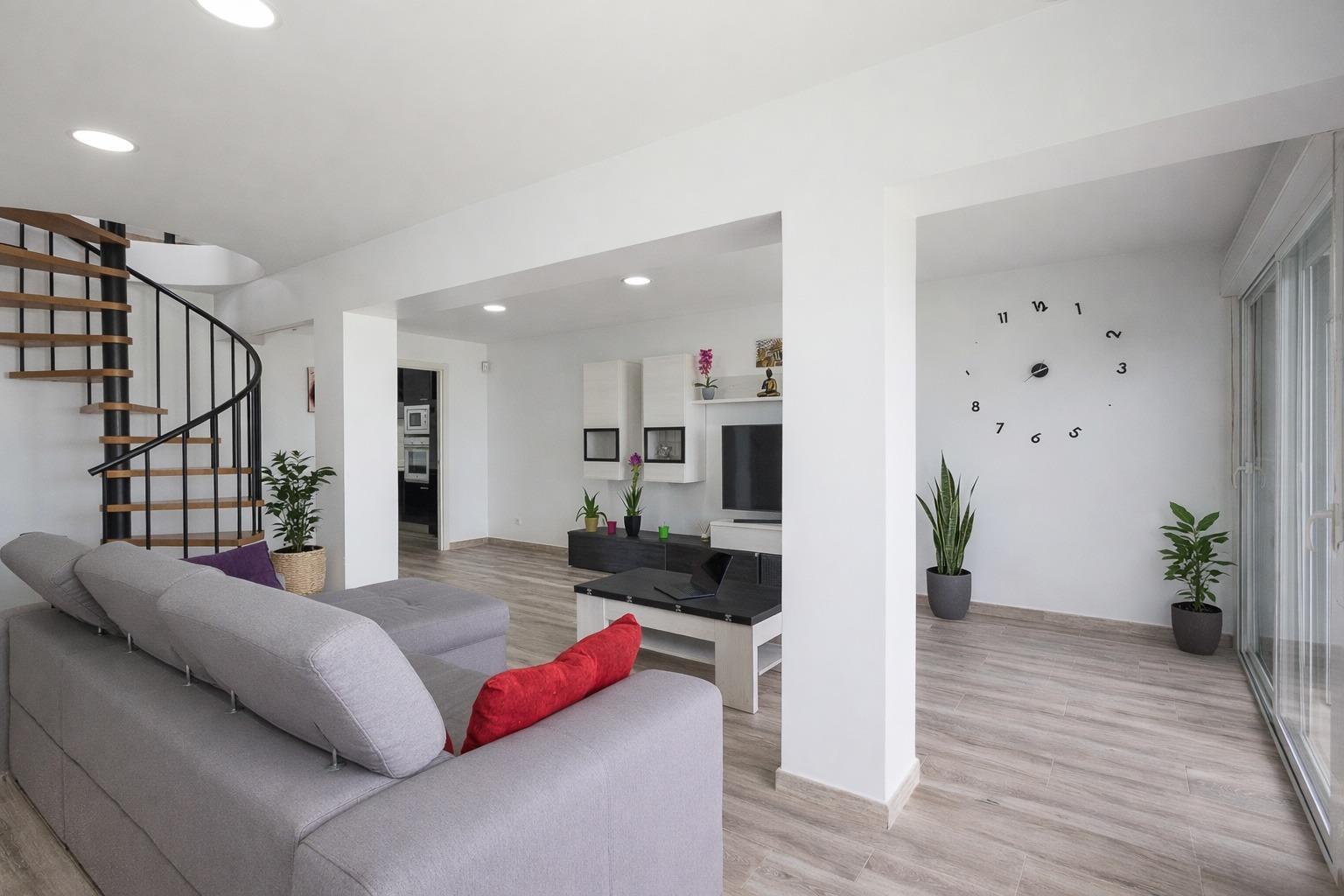 Chalet Independiente en Primera Línea de Playa: Tu refugio en Mareny de Barraquetes, Sueca, Valencia