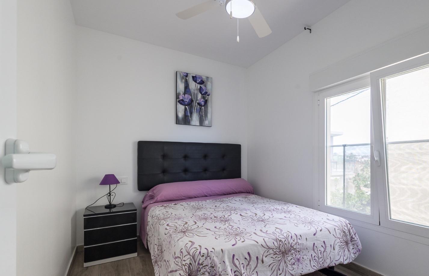 Chalet Independiente en Primera Línea de Playa: Tu refugio en Mareny de Barraquetes, Sueca, Valencia