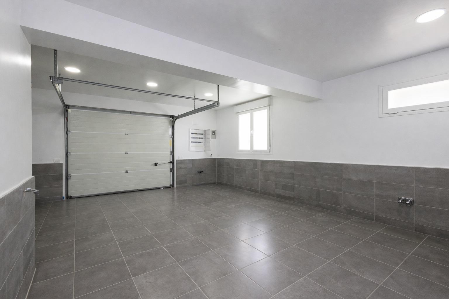 Chalet Independiente en Primera Línea de Playa: Tu refugio en Mareny de Barraquetes, Sueca, Valencia