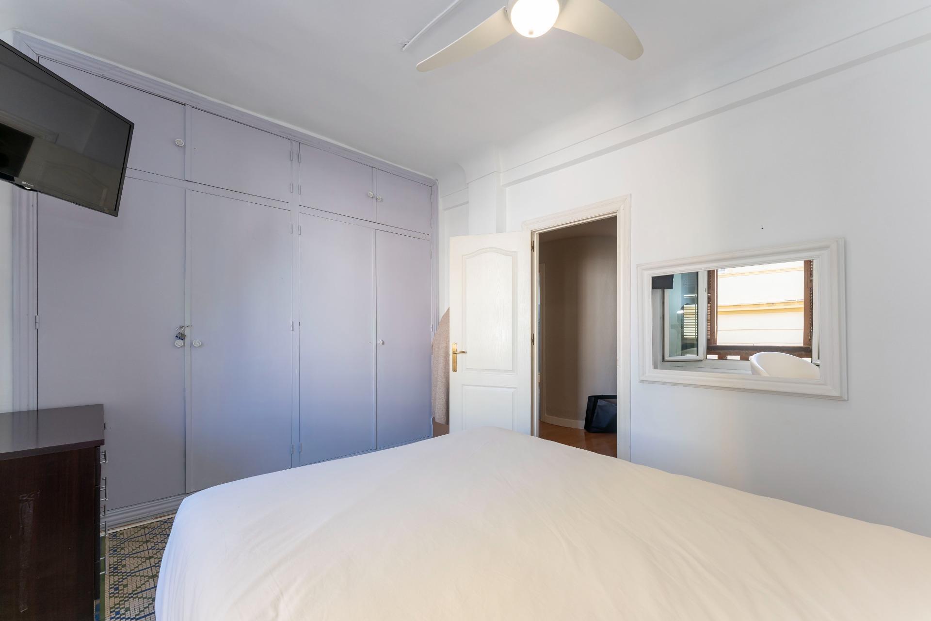 FANTASTICO PISO FRENTE TEATRO CERVANTES