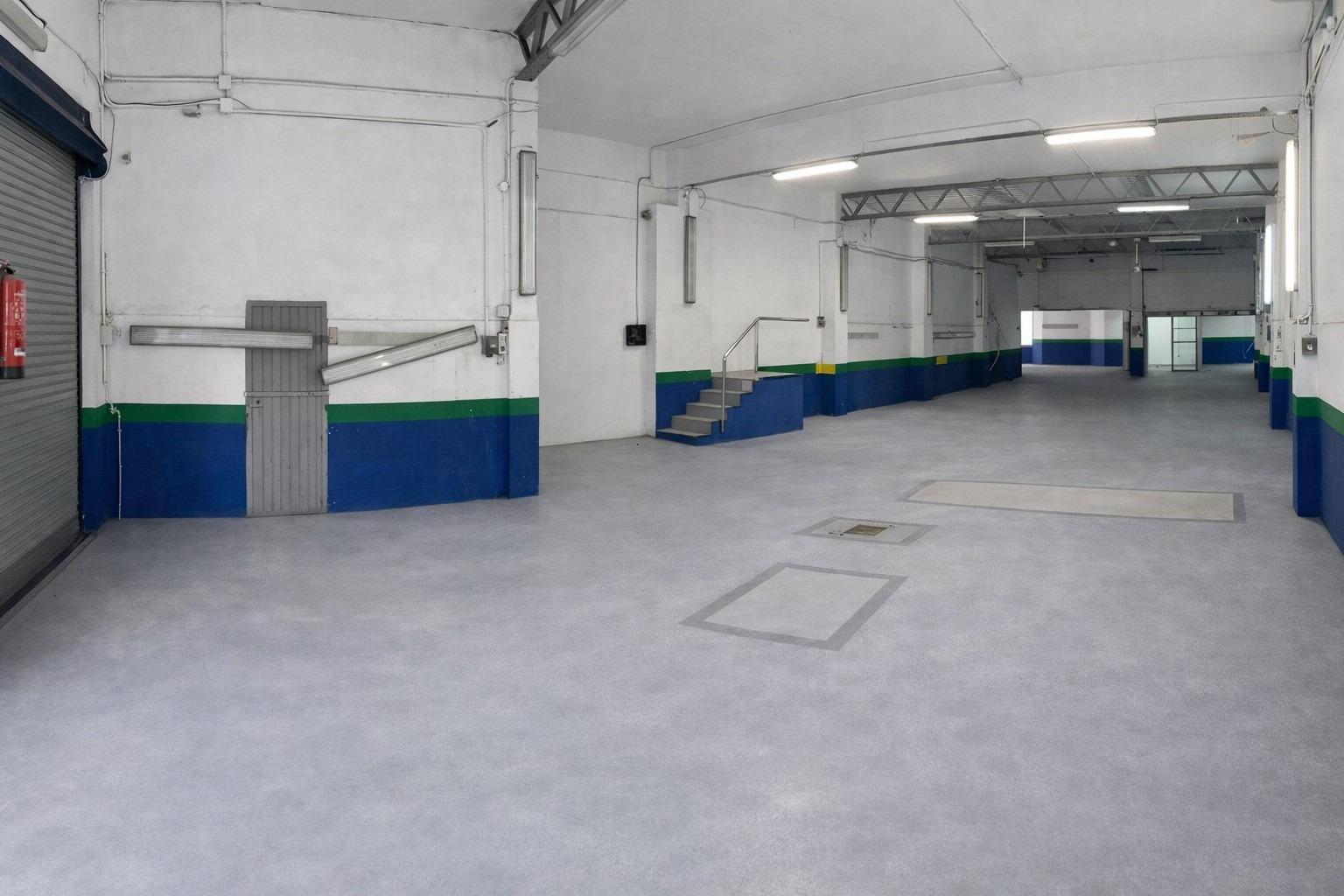 SUPER LOCAL DOBLE ENTRADA PARA VARIOS TIPOS DE NEGOCIOS,  SUPERMERCADO, GIMNASIO,,TRASTERO,