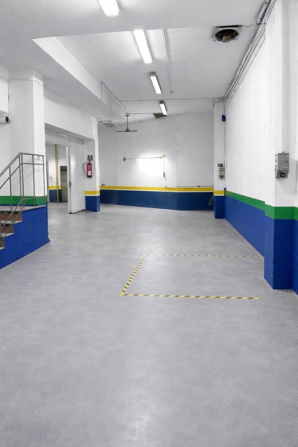 SUPER LOCAL DOBLE ENTRADA PARA VARIOS TIPOS DE NEGOCIOS,  SUPERMERCADO, GIMNASIO,,TRASTERO,