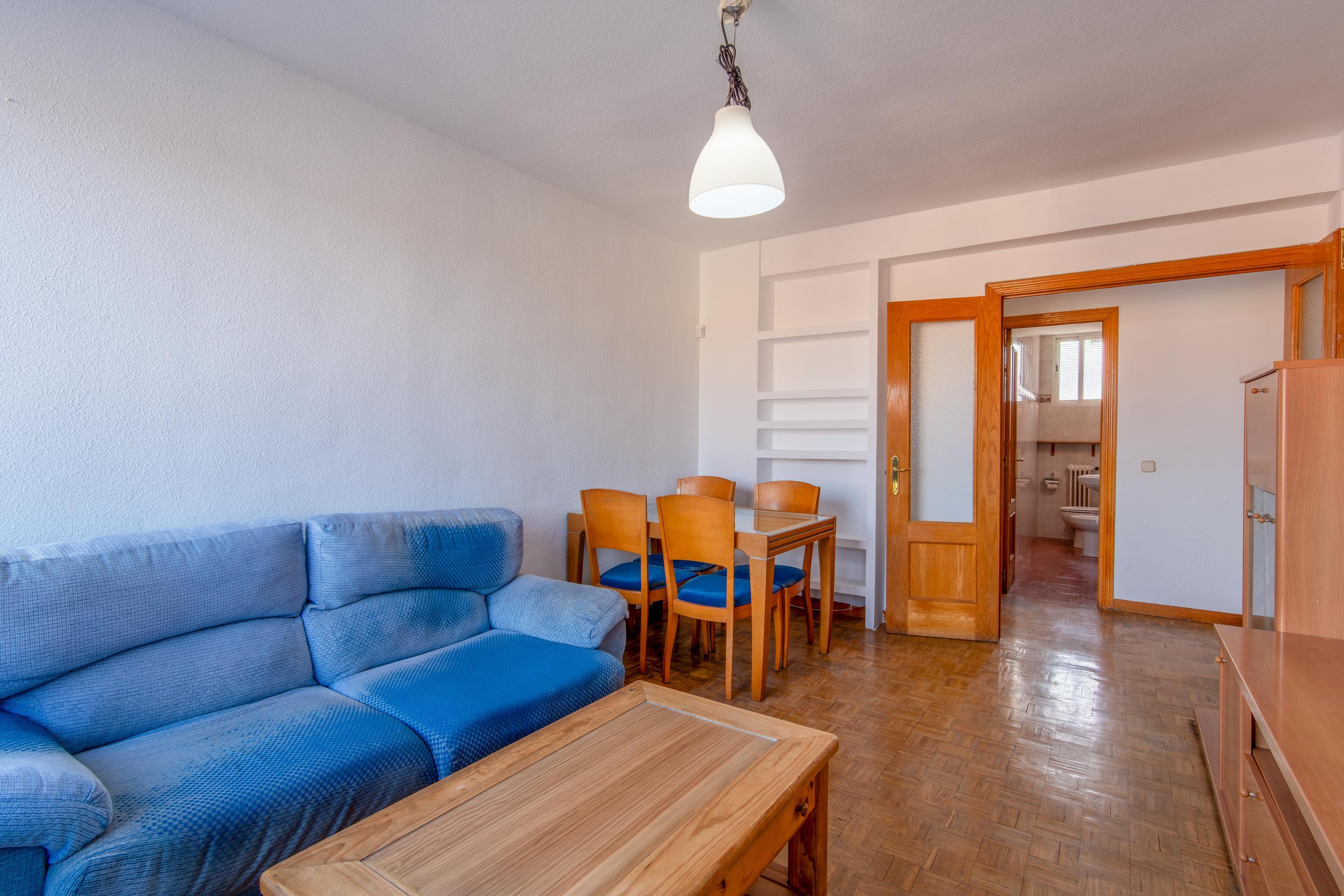 PISO EN VENTA EN CARABANCHEL