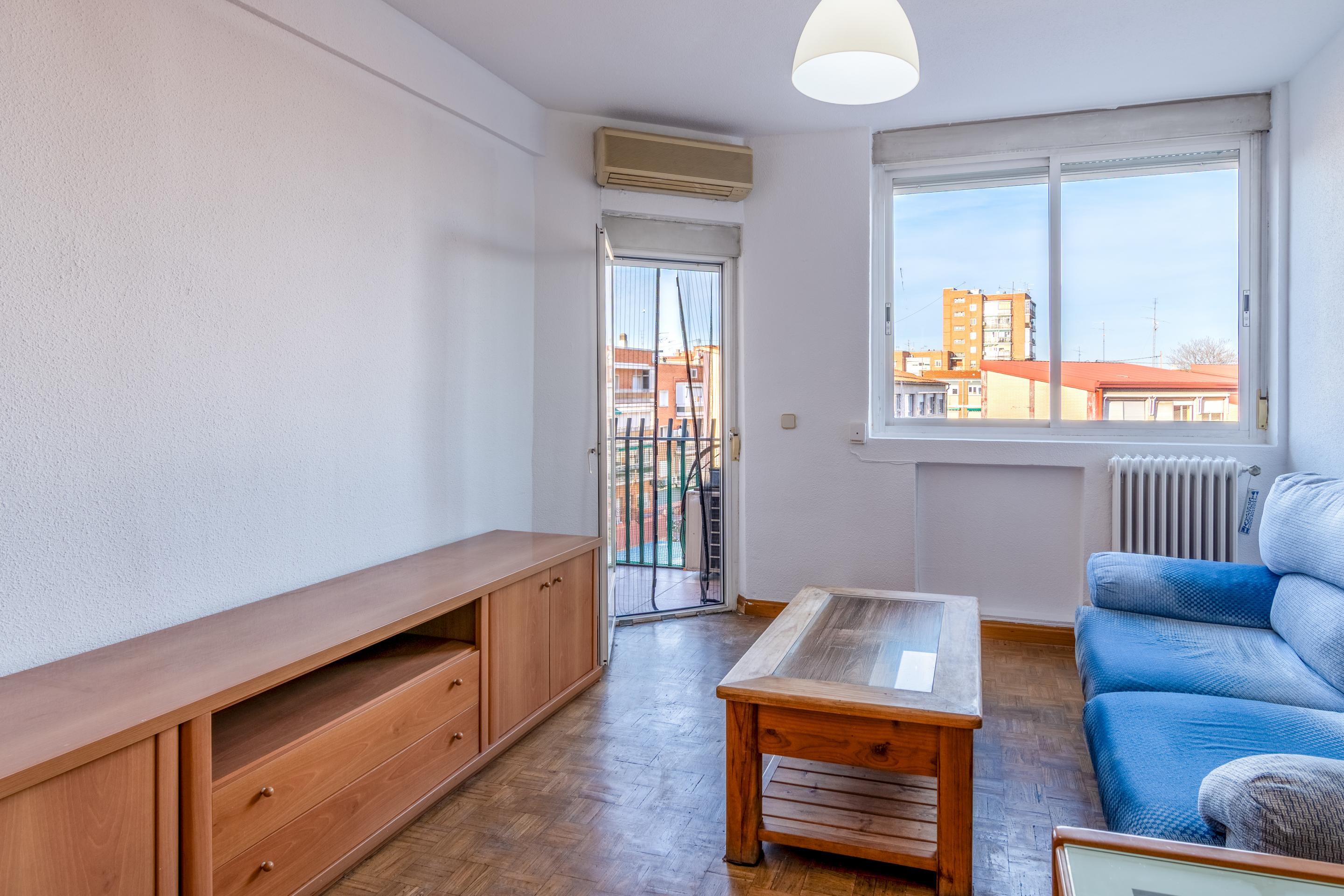 PISO EN VENTA EN CARABANCHEL