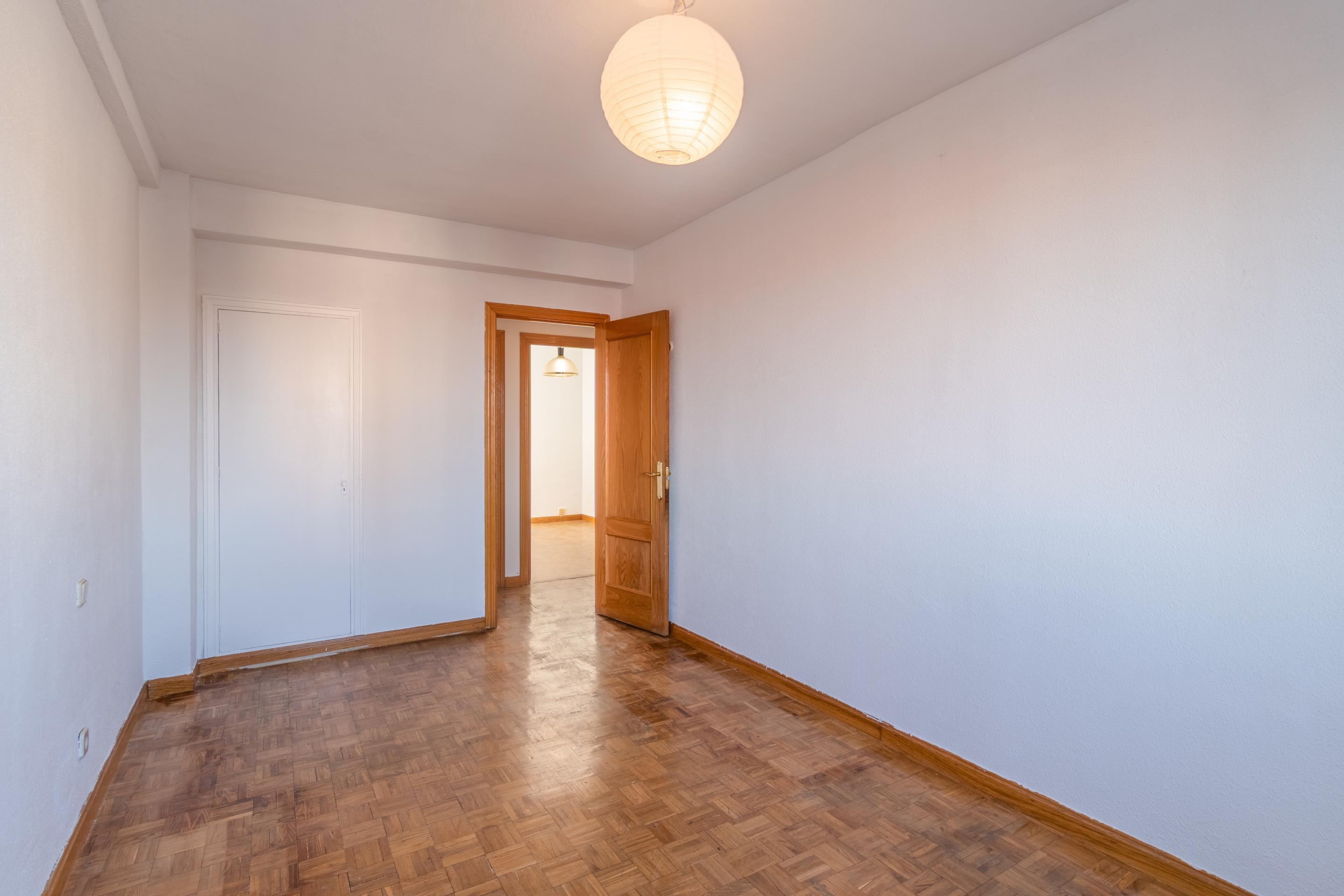 PISO EN VENTA EN CARABANCHEL