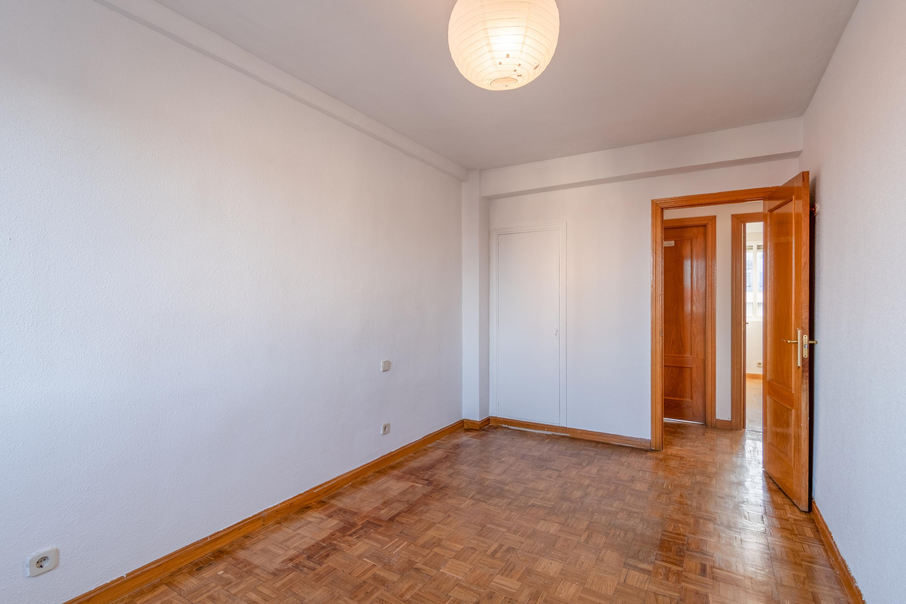 PISO EN VENTA EN CARABANCHEL