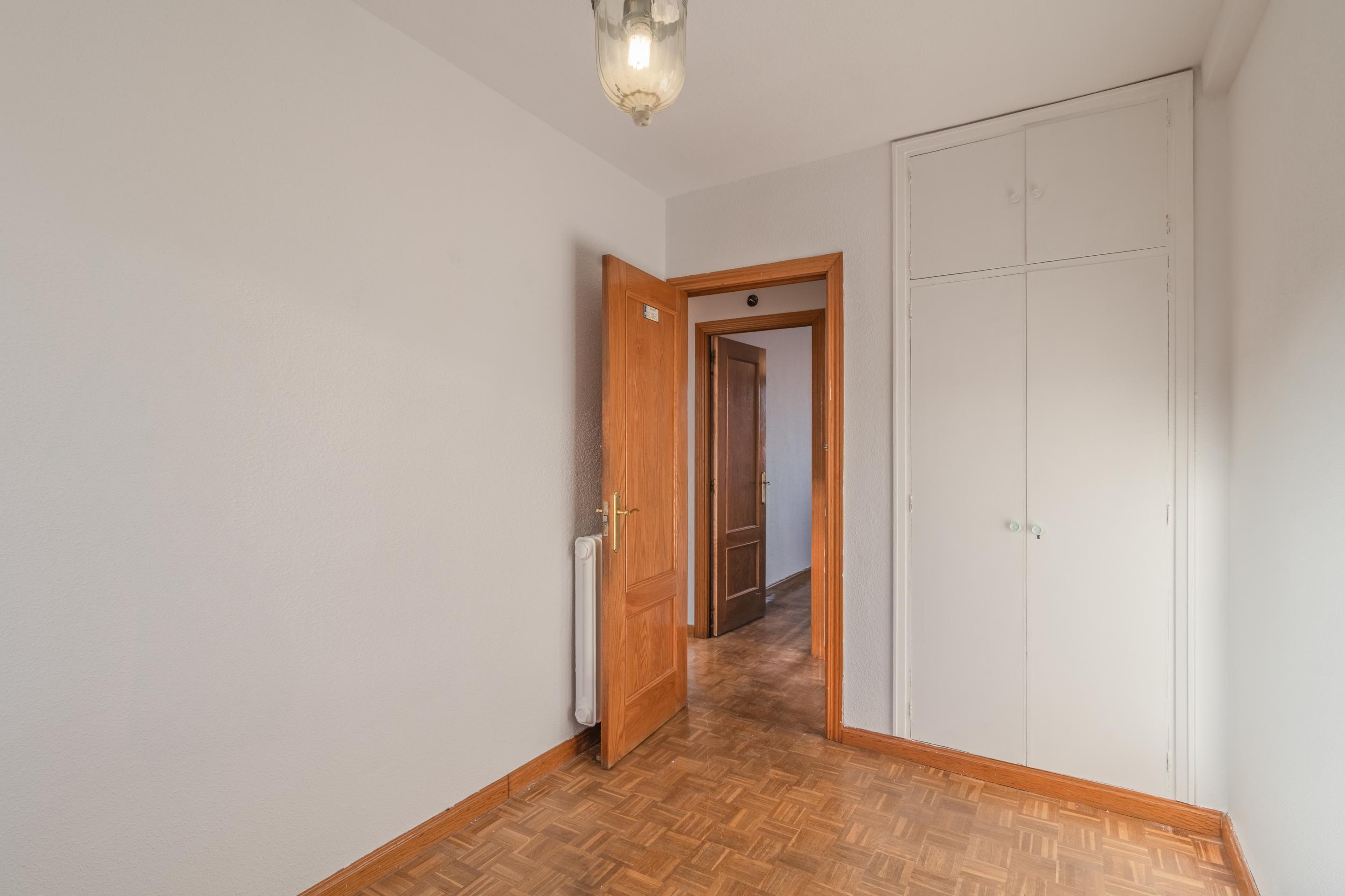 PISO EN VENTA EN CARABANCHEL